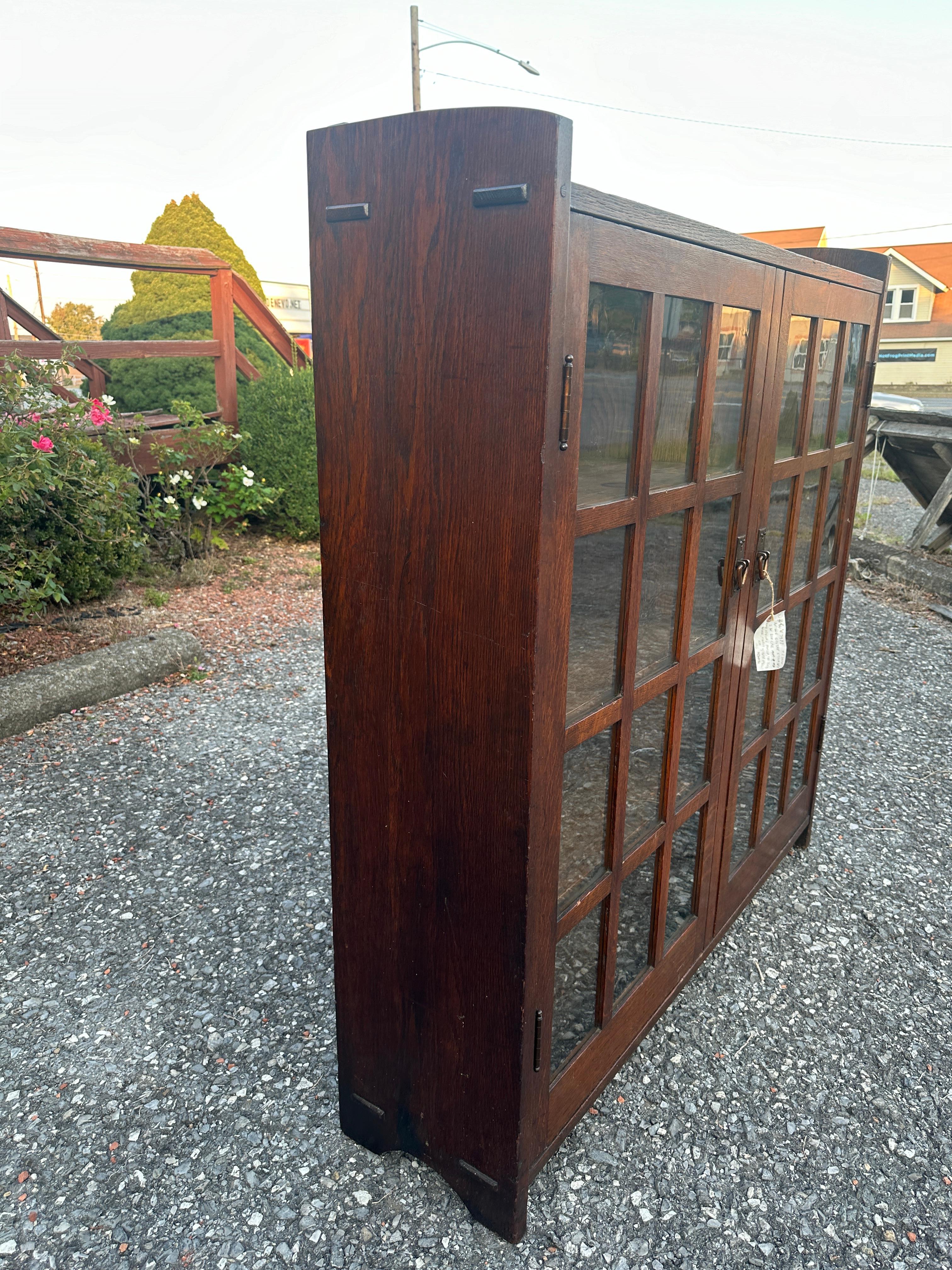 Arts and Crafts Antique Gustav Stickley  Bookcase, signed  w' paper label as pic       MUST SELL For Sale