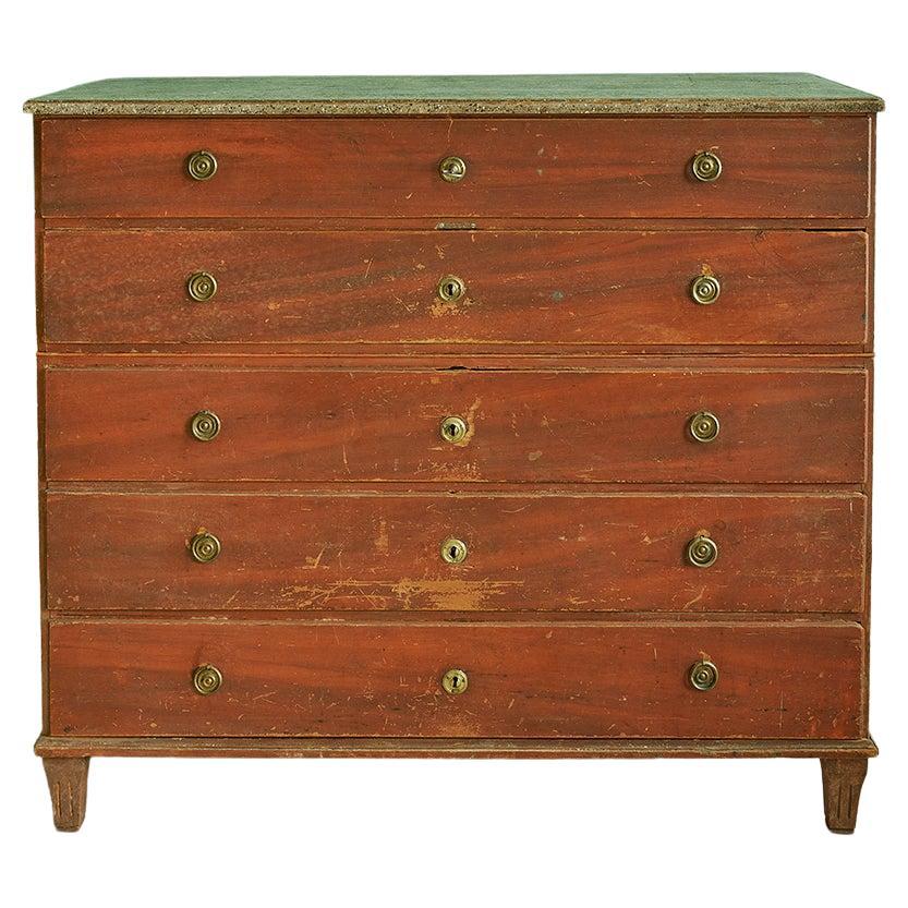 Ancienne commode gustavienne avec peinture et quincaillerie d'origine, Suède, années 1780