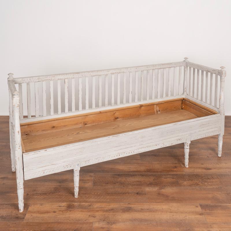 Antique Gustavian Gray Painted Bench from Sweden In Good Condition For Sale In Round Top, TX