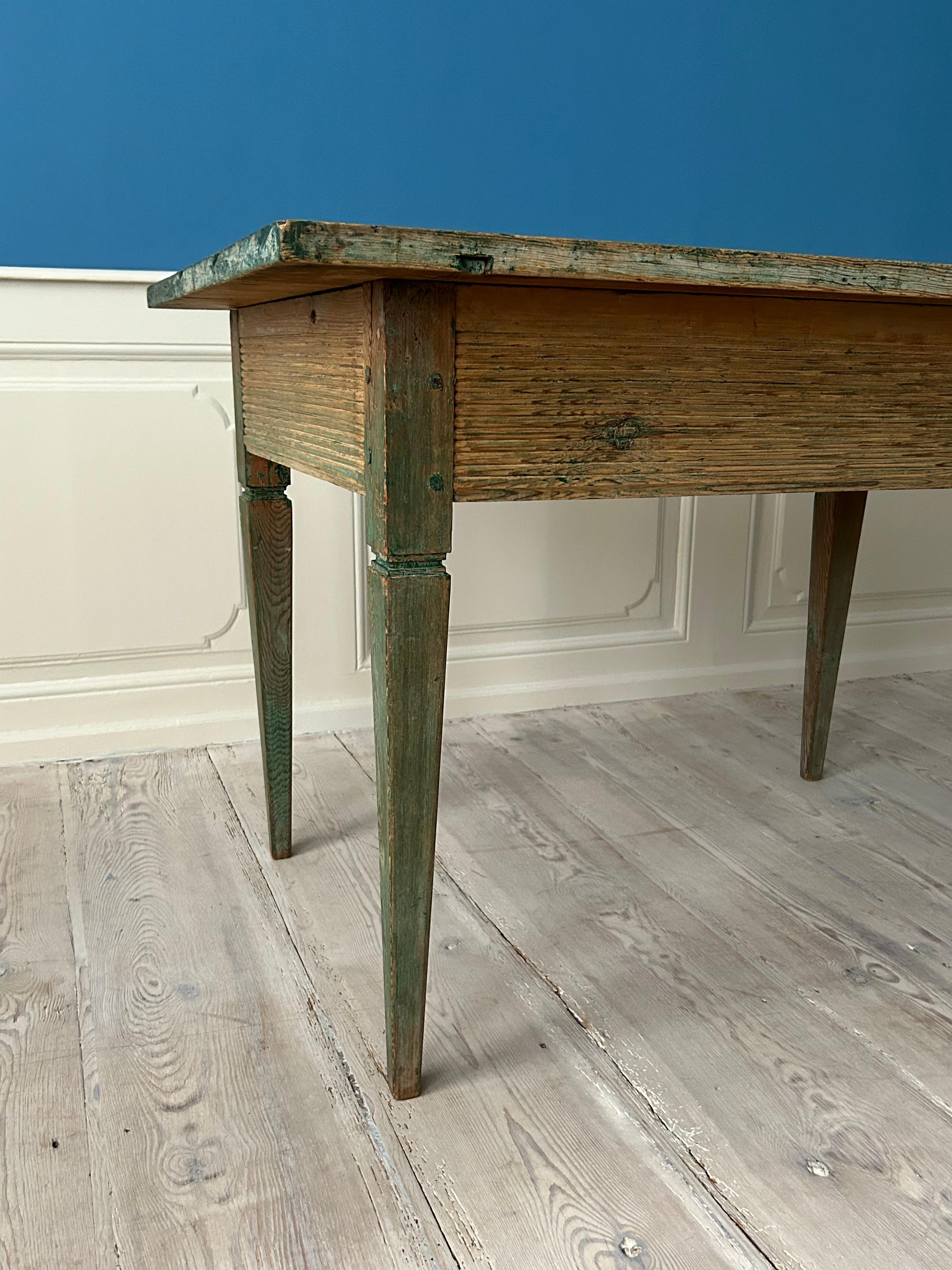 Antique Gustavian Pine Table with Green Paint, Sweden, Late 18th Century For Sale 3