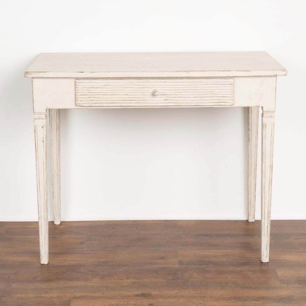 Antique Gustavian Side Table or Small Writing Desk, Sweden, circa 1800s In Good Condition In Round Top, TX