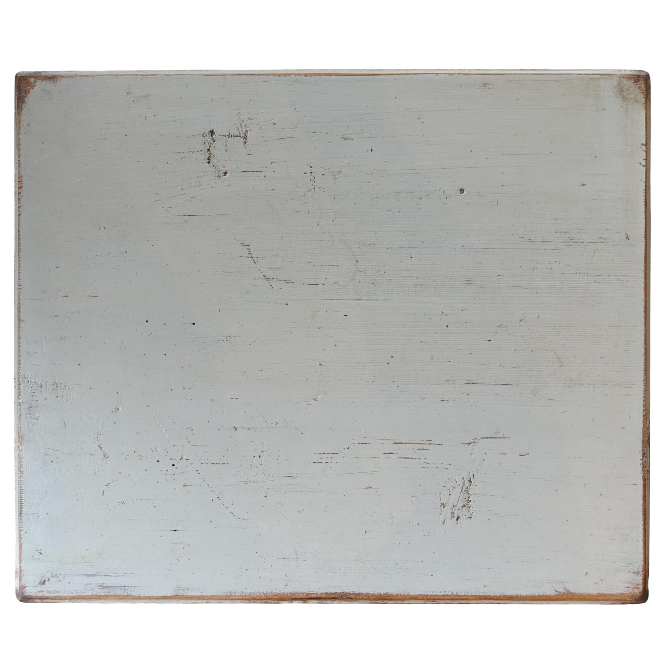 Antique Gustavian Side Table with Distressed Grey-Blue Lime-Washed Finish im Zustand „Gut“ im Angebot in Leesburg, VA