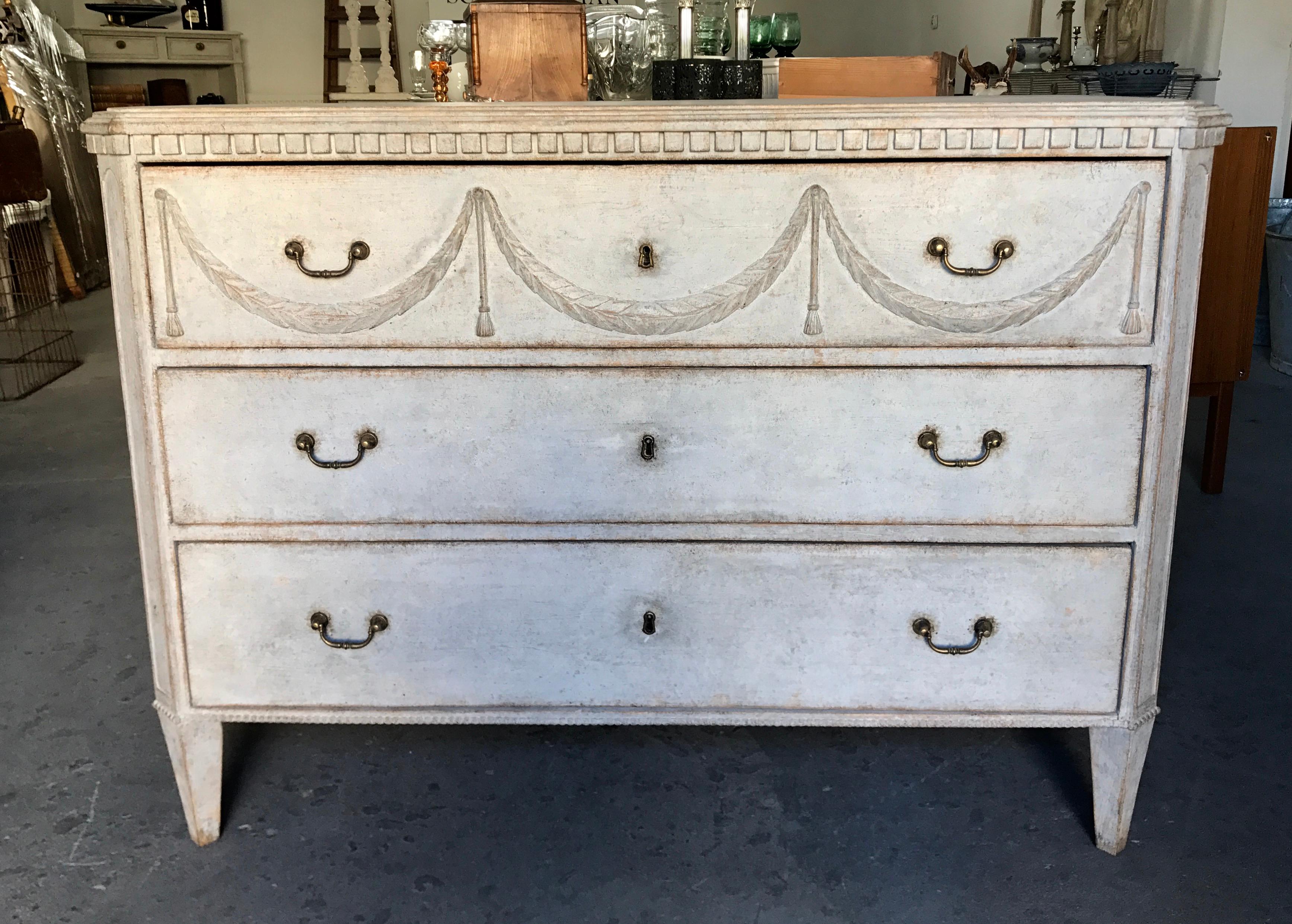 Hand-Carved Antique Gustavian Style Chest of Drawers, 1860s For Sale