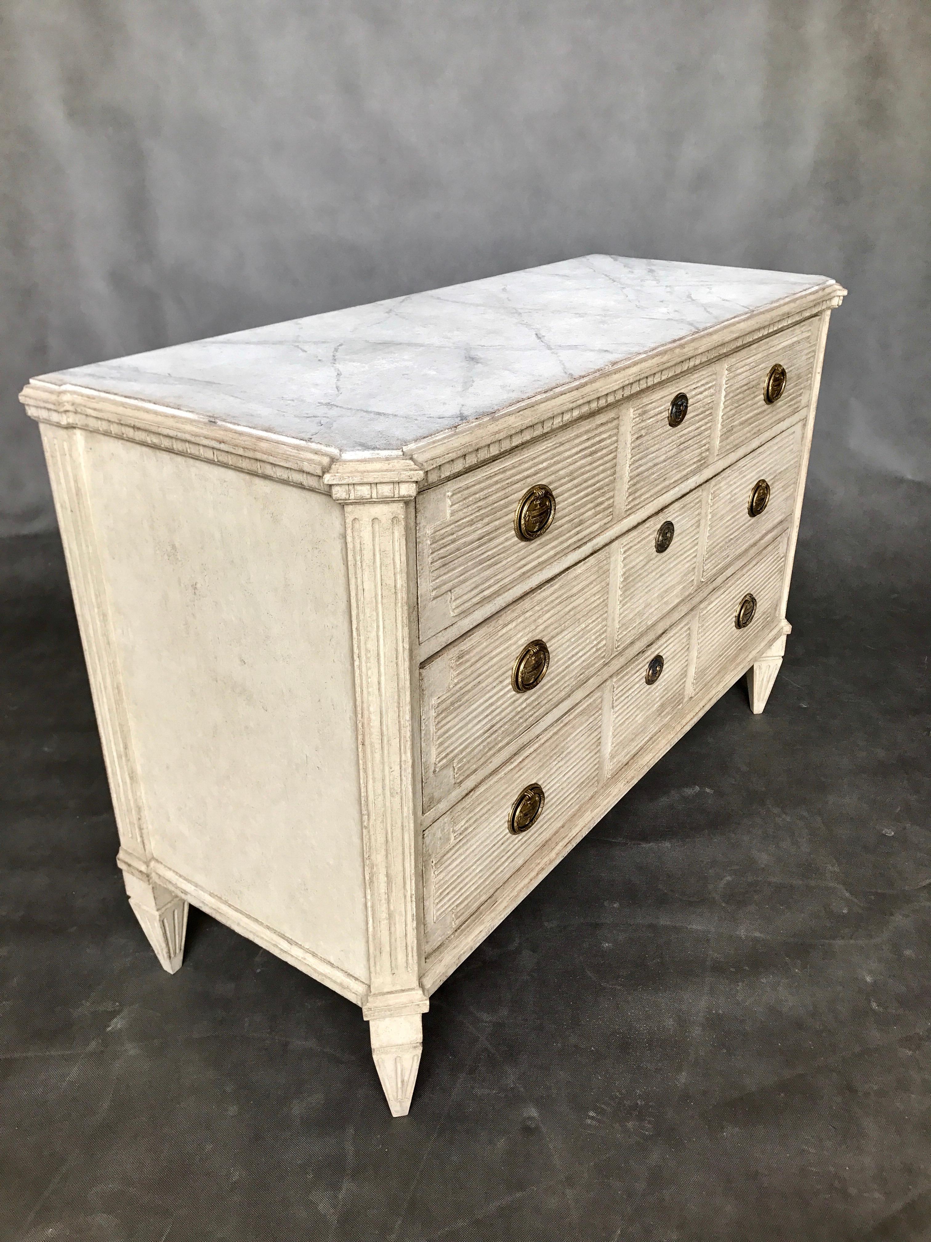 Swedish Antique Gustavian Style Chest of Drawers, Mid-19th Century For Sale