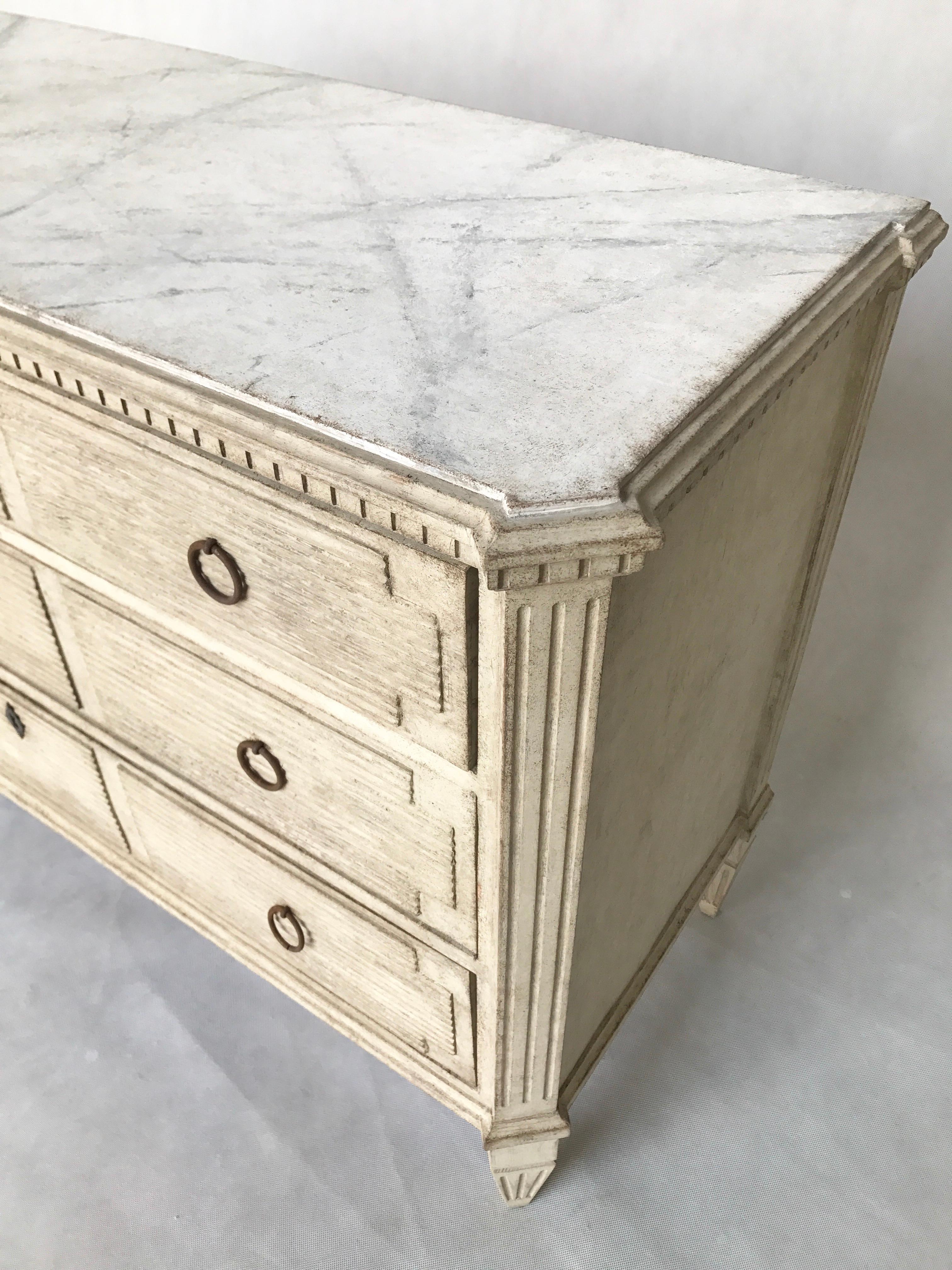 Antique Gustavian Style Chest of Drawers, Mid-19th Century In Good Condition For Sale In Helsingborg, SE