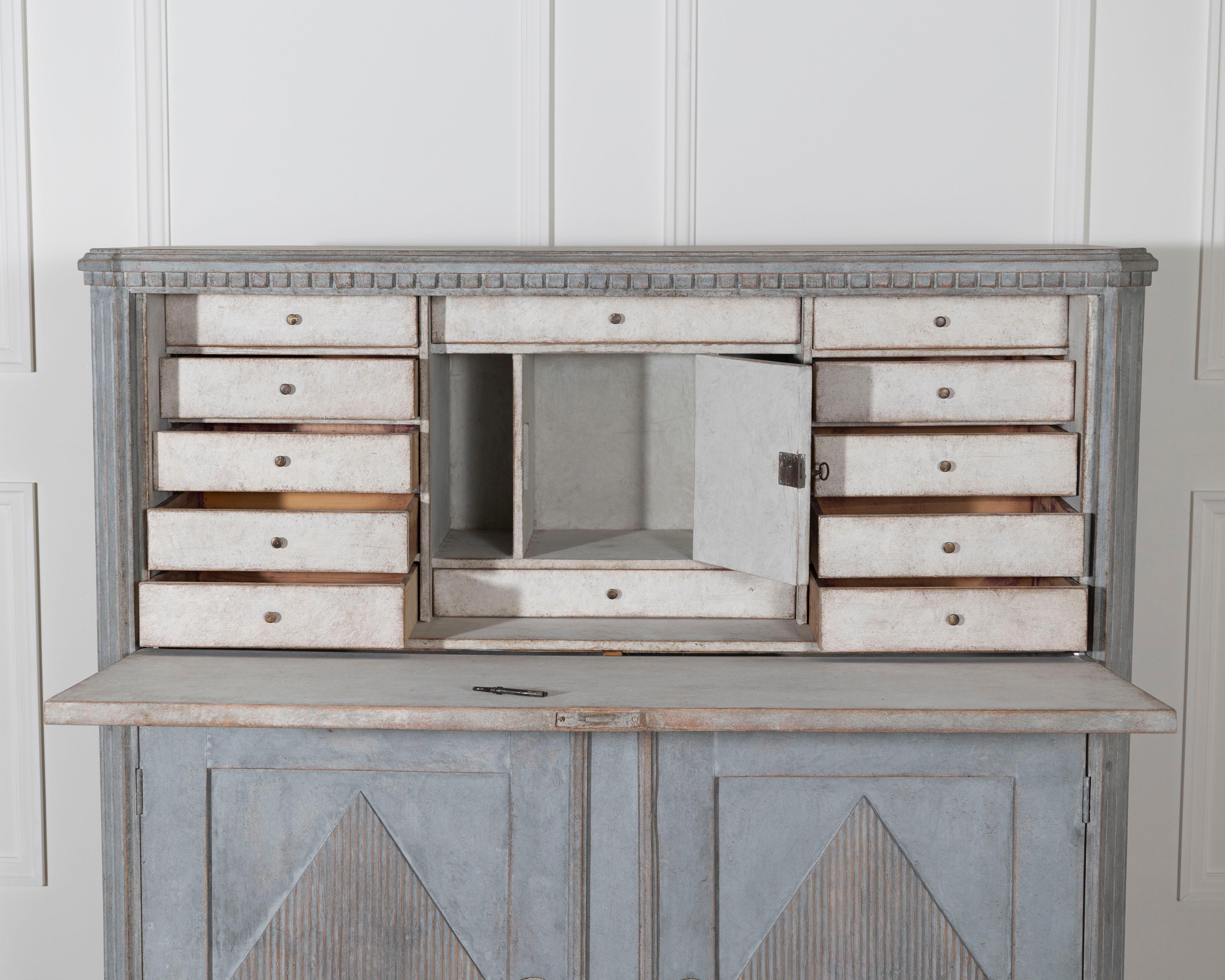 Antique Gustavian Style Painted Bureau in Blue, circa 1840–1850 For Sale 2