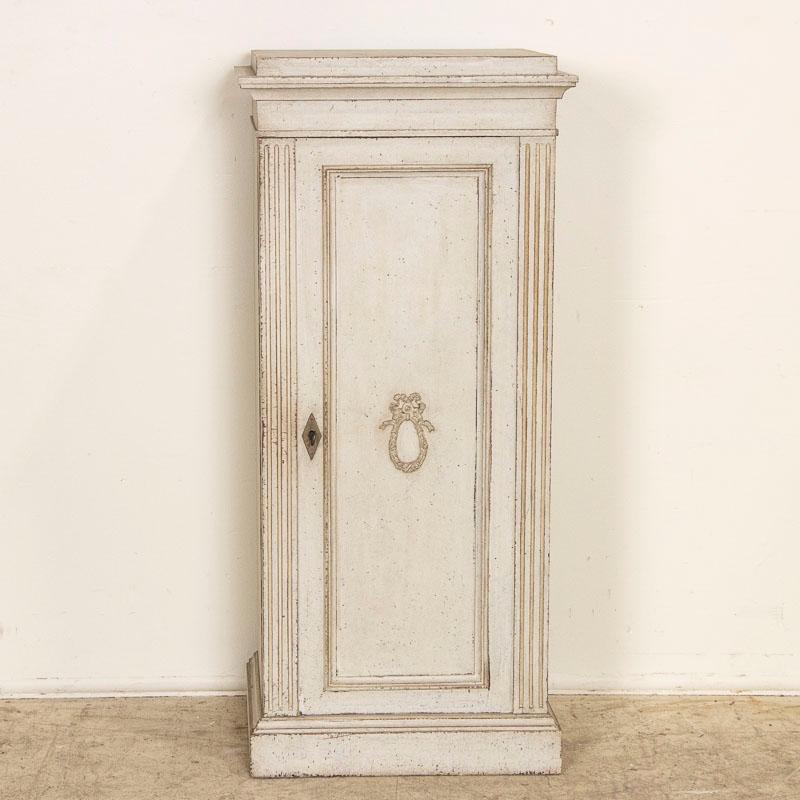 Antique Gustavian Style Painted Narrow Cabinet from Sweden In Good Condition In Round Top, TX