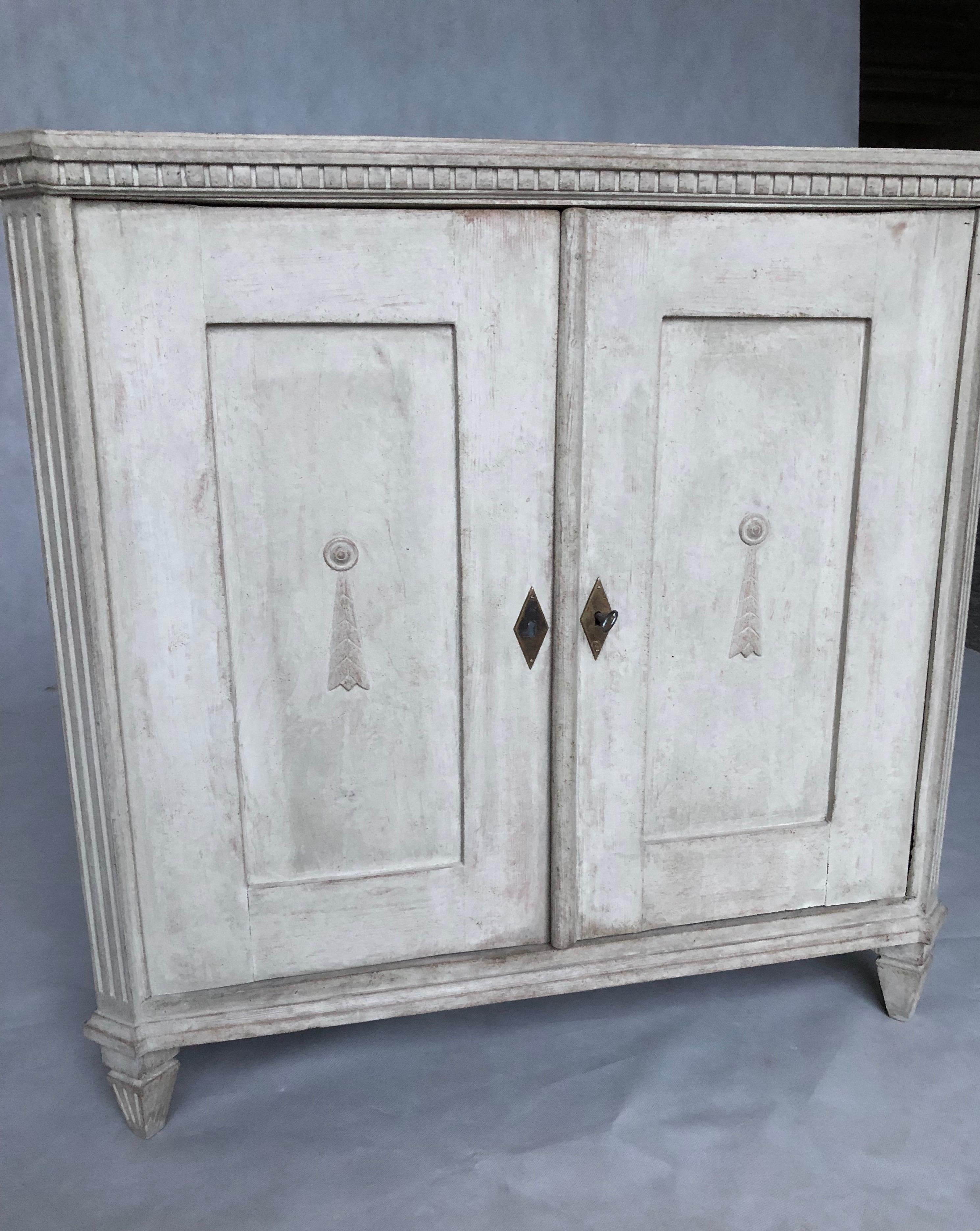 Antique Gustavian Style Sideboard, 1860s In Good Condition For Sale In Helsingborg, SE
