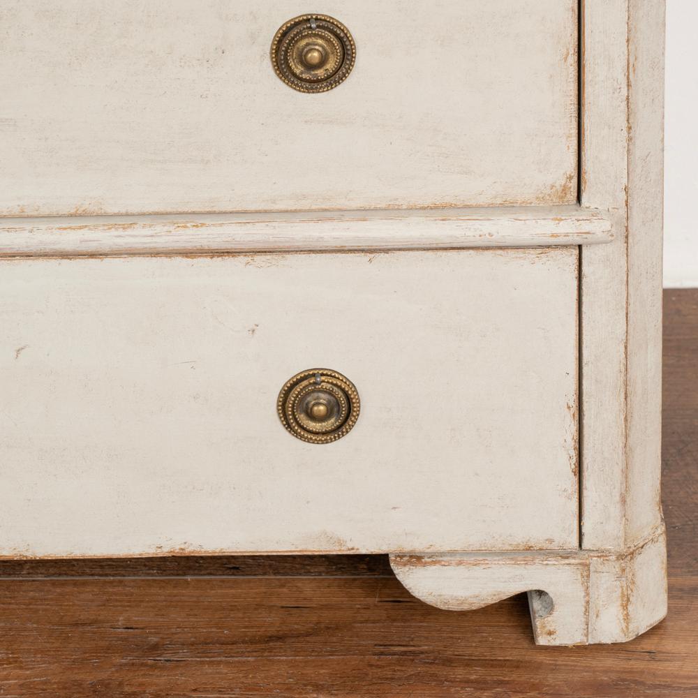 Antique Gustavian White Painted Chest of Drawers from Sweden, circa 1820-40 For Sale 1