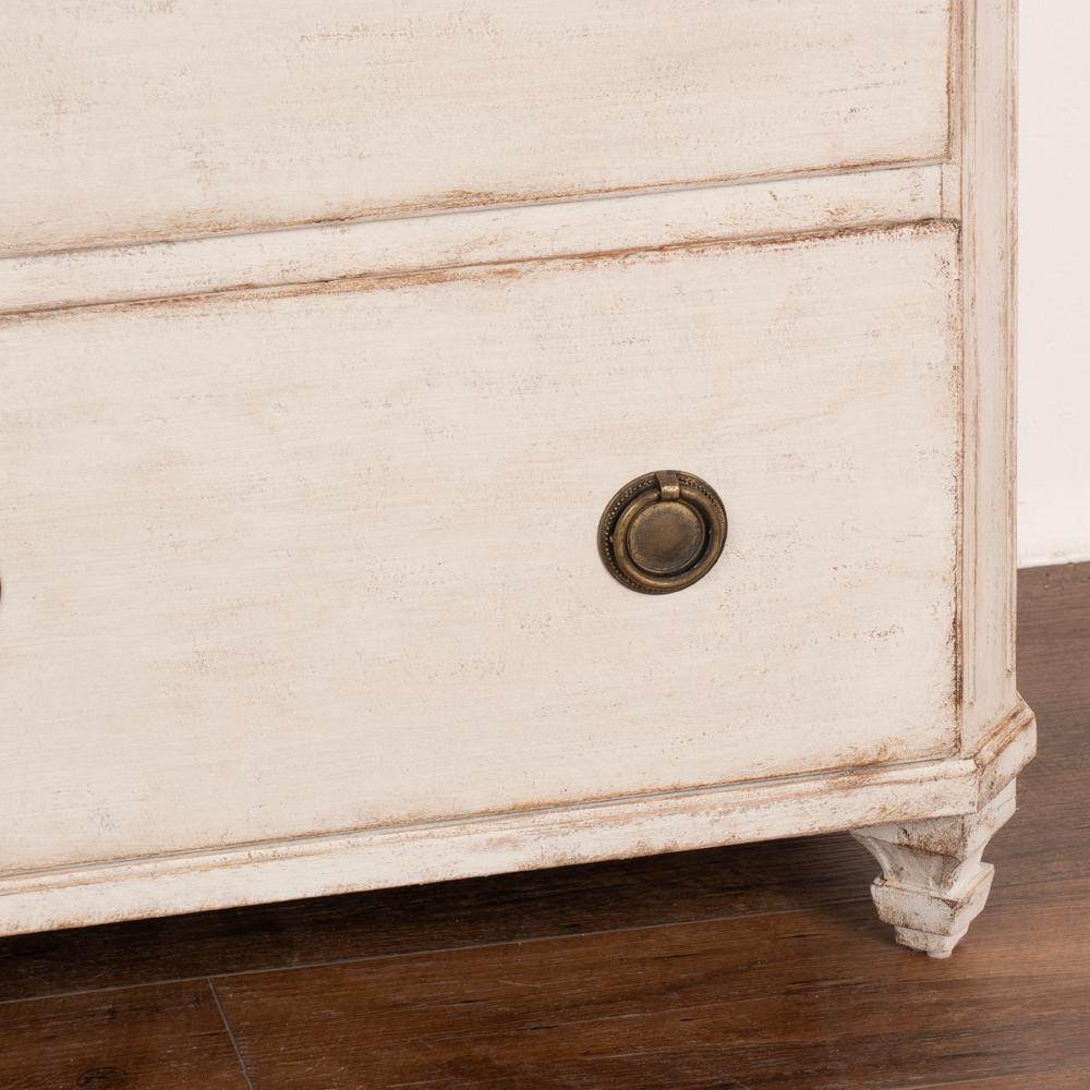 Antique Gustavian White Painted Chest of Three Drawers from Sweden circa 1840 For Sale 5