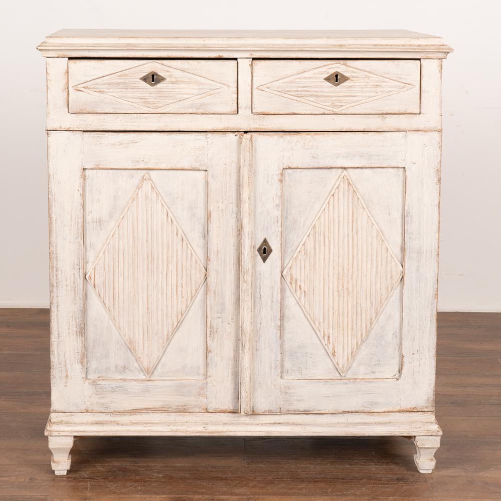 Antique Gustavian White Painted Sideboard Buffet, Sweden, circa 1860 In Good Condition In Round Top, TX