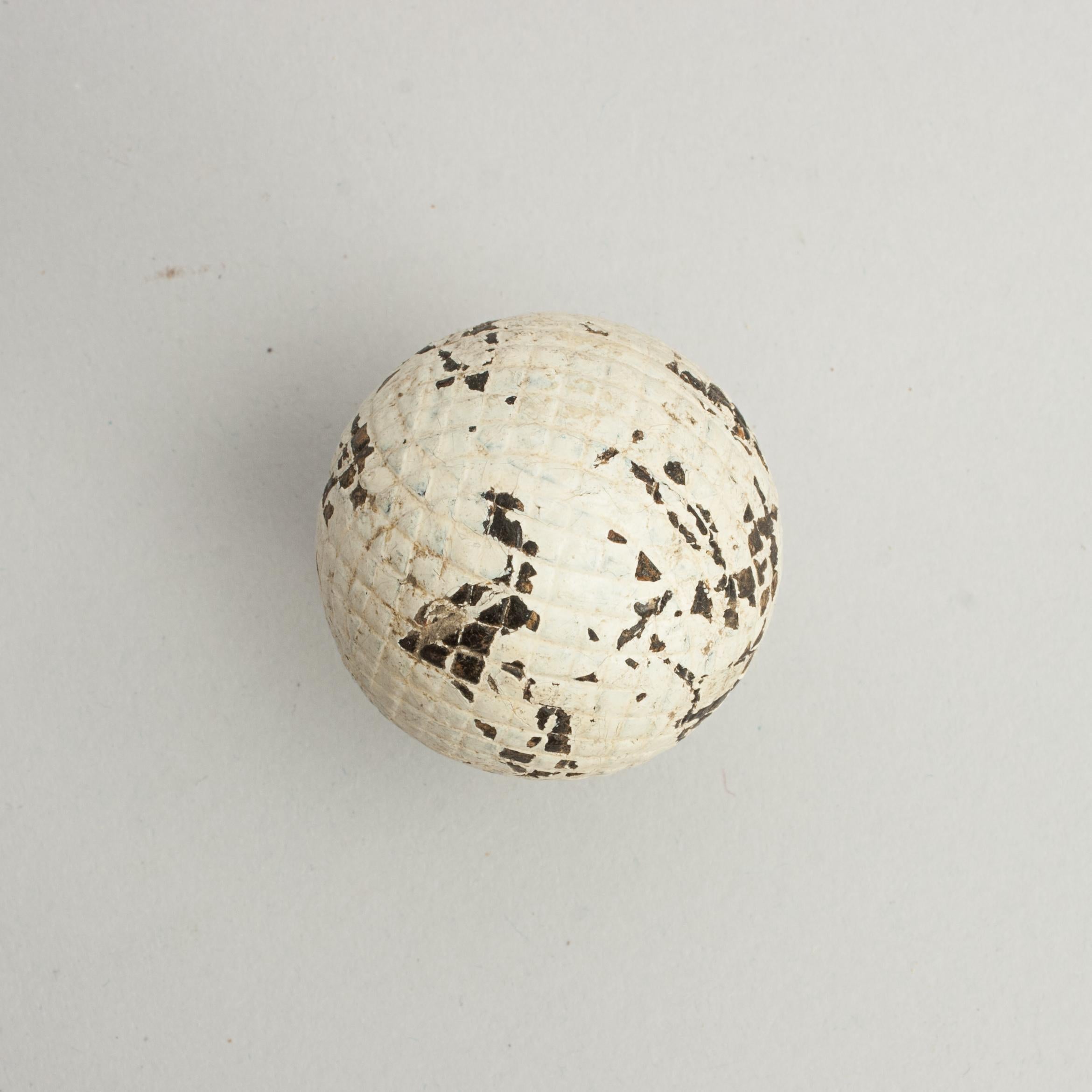 Antiker Gutta Percha-Golfball, Mesh-Muster (Gummi) im Angebot