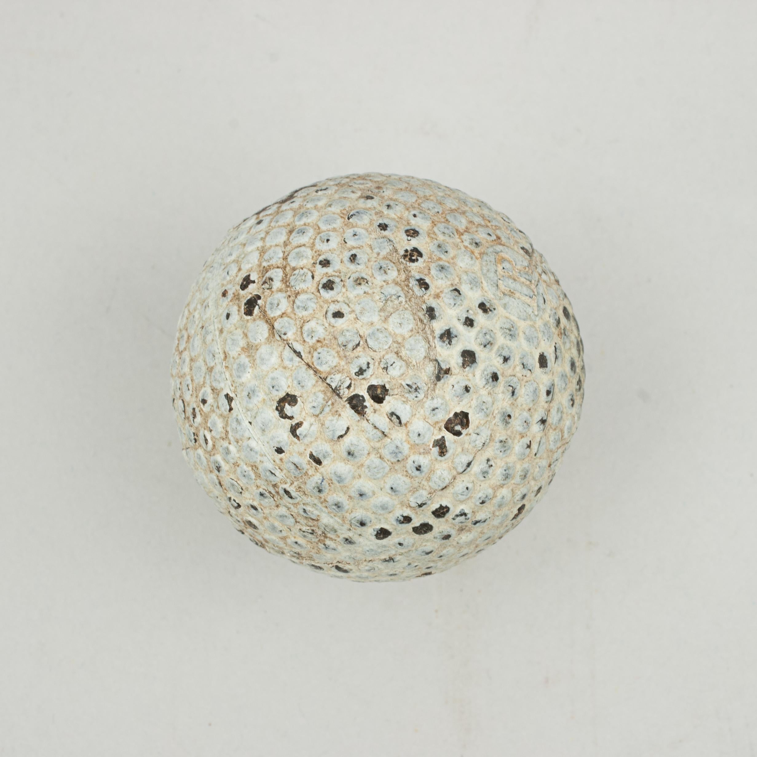 Antique Gutty Bramble Pattern Golf Ball, IR In Good Condition For Sale In Oxfordshire, GB