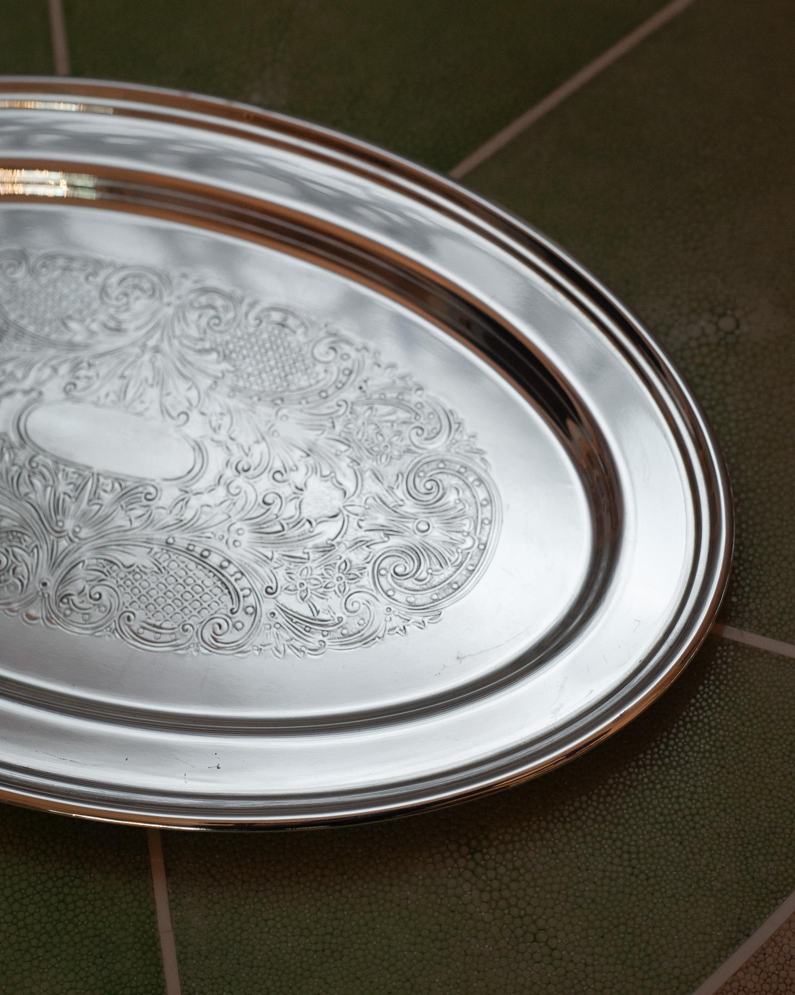 Antique Haddon Plate Silver Plate Oval Serving Tray In Good Condition In Toronto, ON