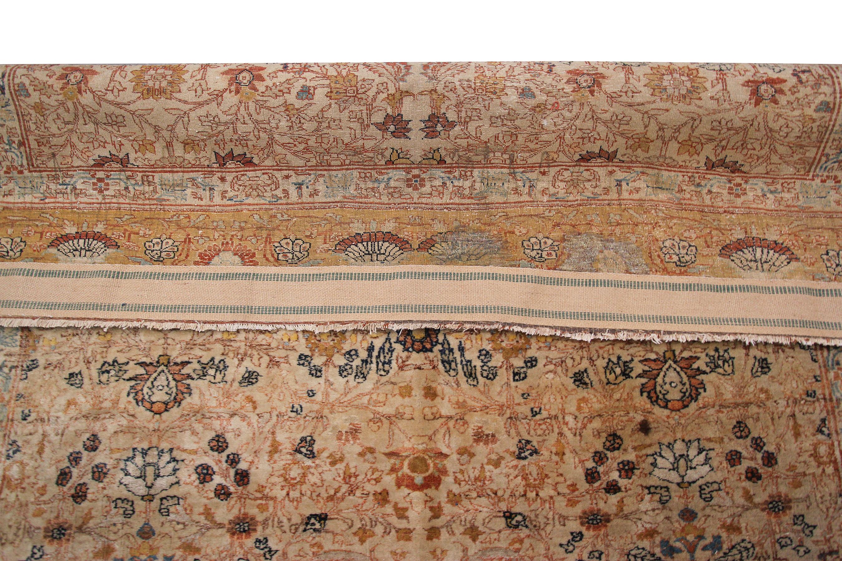 Ancien tapis persan ancien Haji Jalili Tapis persan beige géométrique Overall Ivory en vente 4