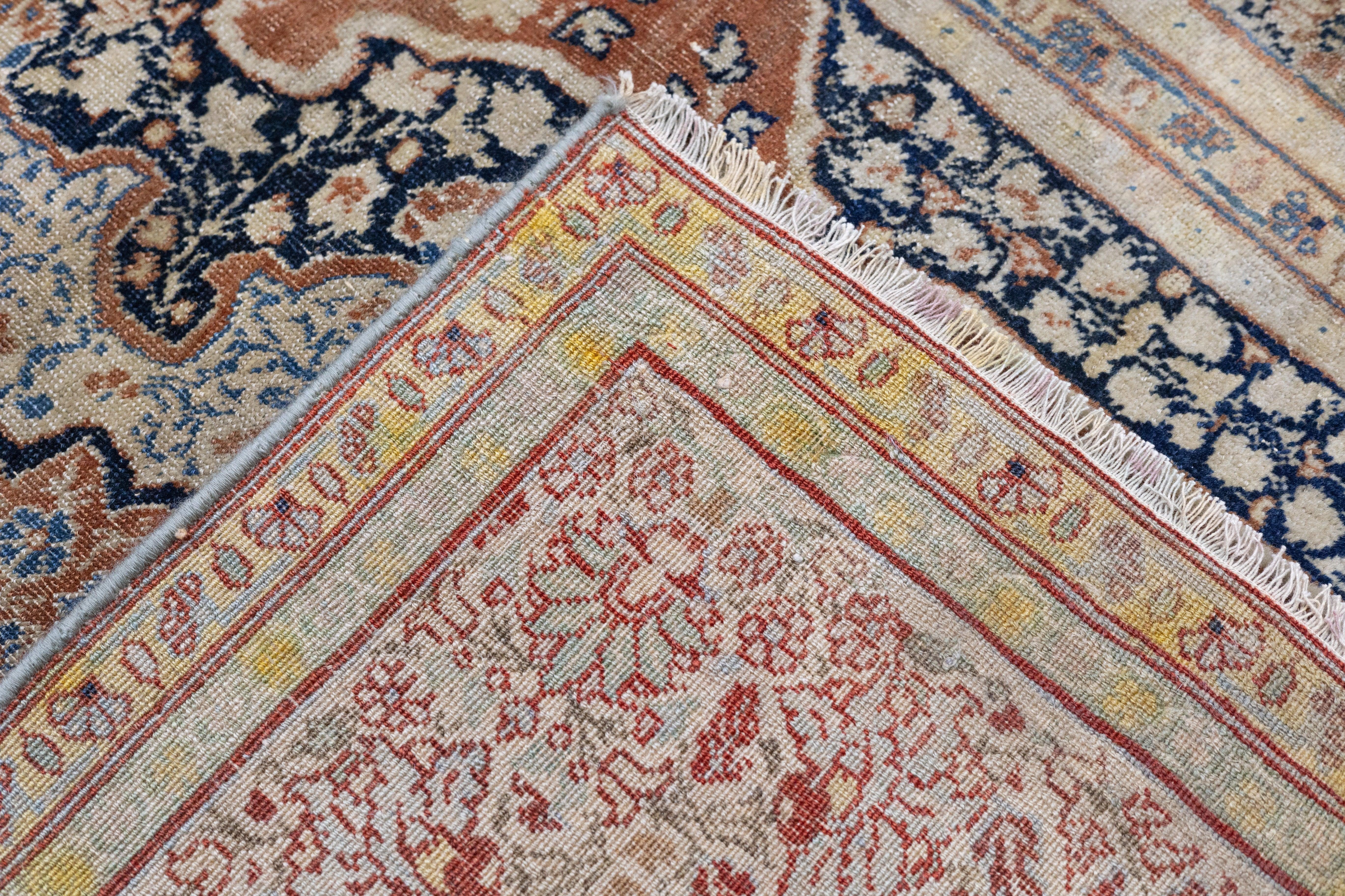 Antiker Haji Jalili Täbris-Teppich 3'9'' x 5'8'' im Angebot 4