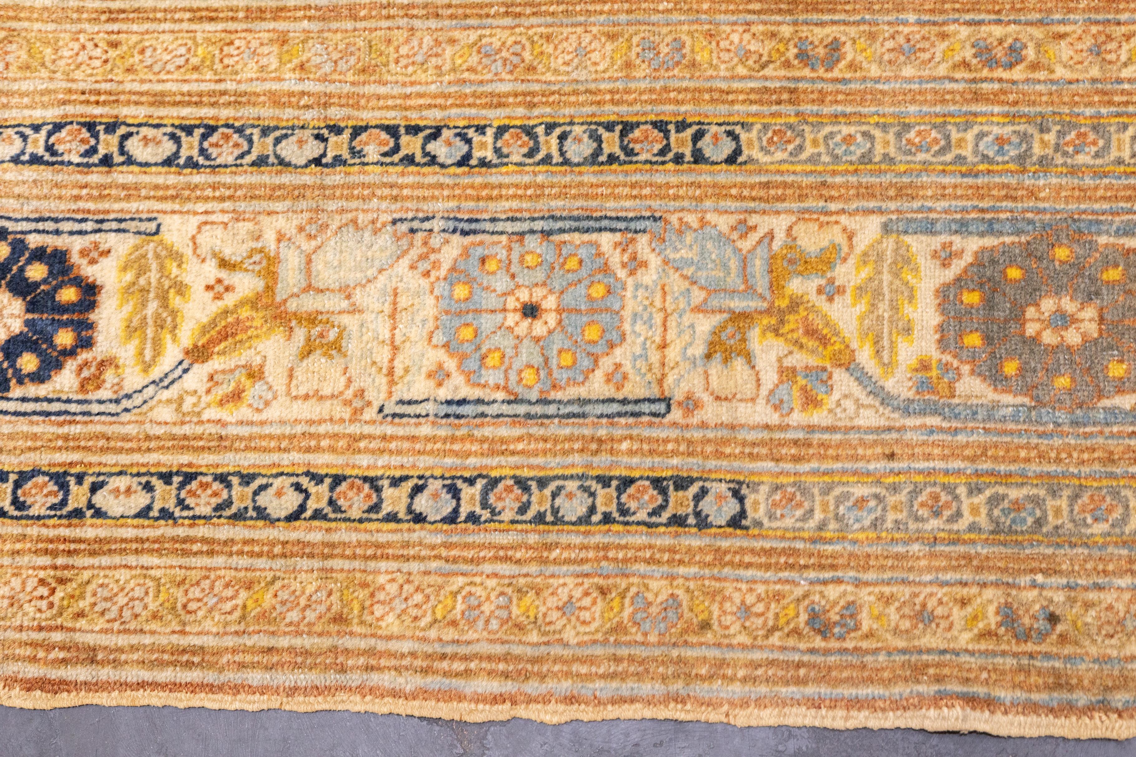 Antiker Haji Jalili Tabriz Teppich 4'5'' x 5'4'' im Angebot 4
