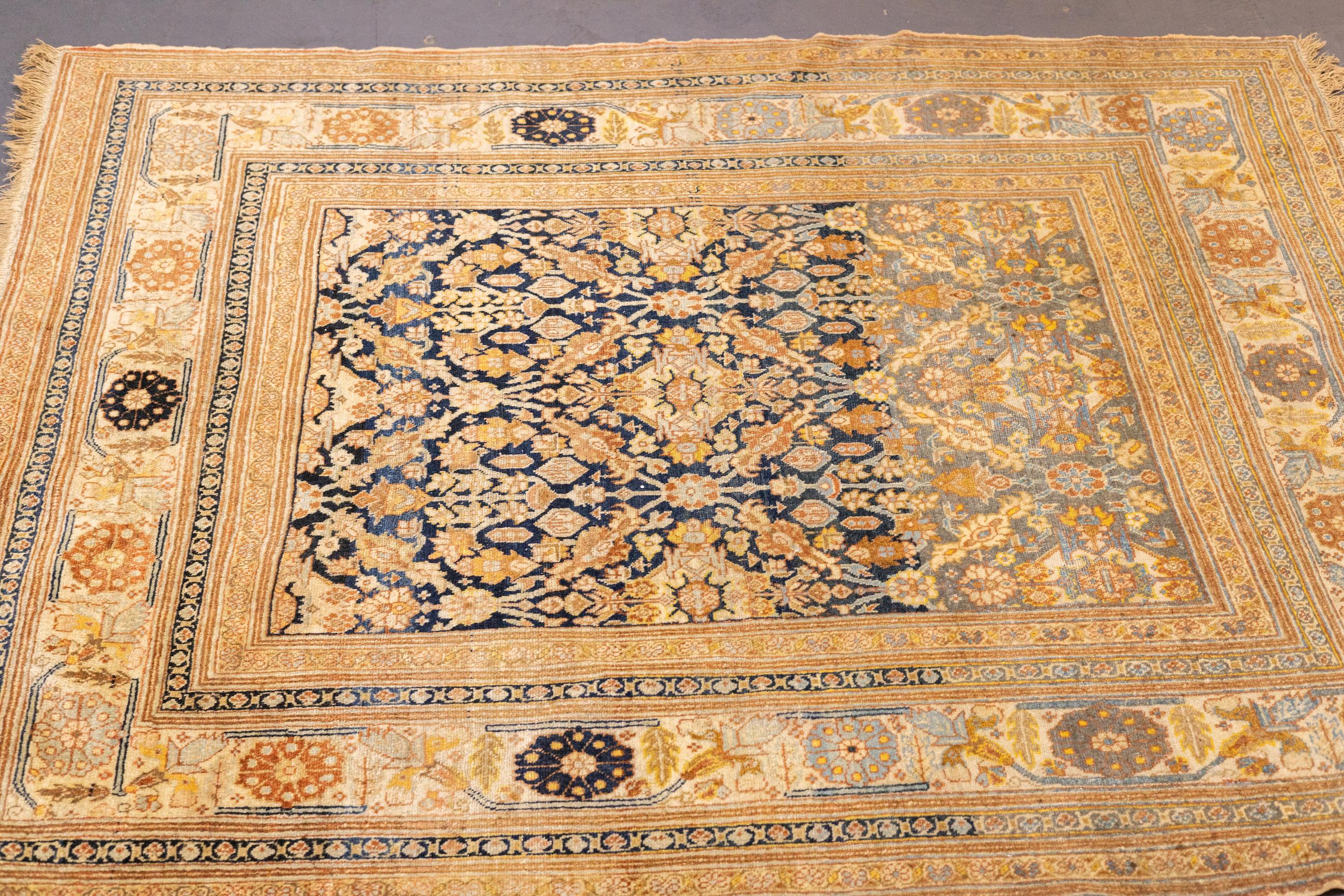 Antiker Haji Jalili Tabriz Teppich 4'5'' x 5'4'' (Wolle) im Angebot