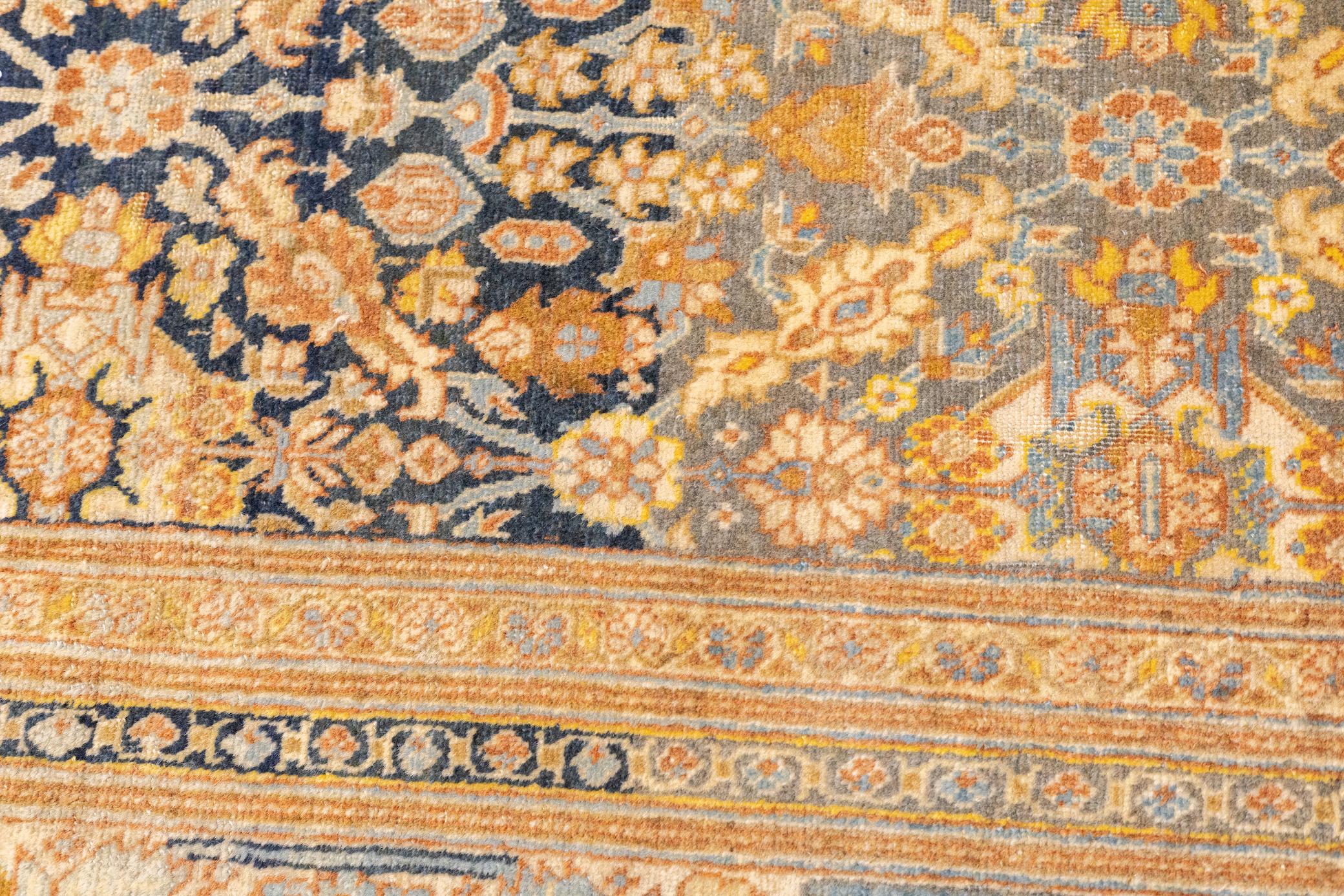 Antiker Haji Jalili Tabriz Teppich 4'5'' x 5'4'' im Angebot 2