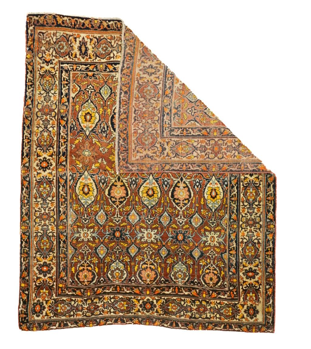 Antiker Haji Jalili Tabriz-Teppich 4'6'' x 5'6''. Die gut gewebten bis fein geknüpften Stücke von 1890 bis 1910, die in der gleichnamigen Werkstatt oder ihren Nachahmern in Täbris gewebt wurden, in Formaten von Matten bis zu riesigen Teppichen, mit