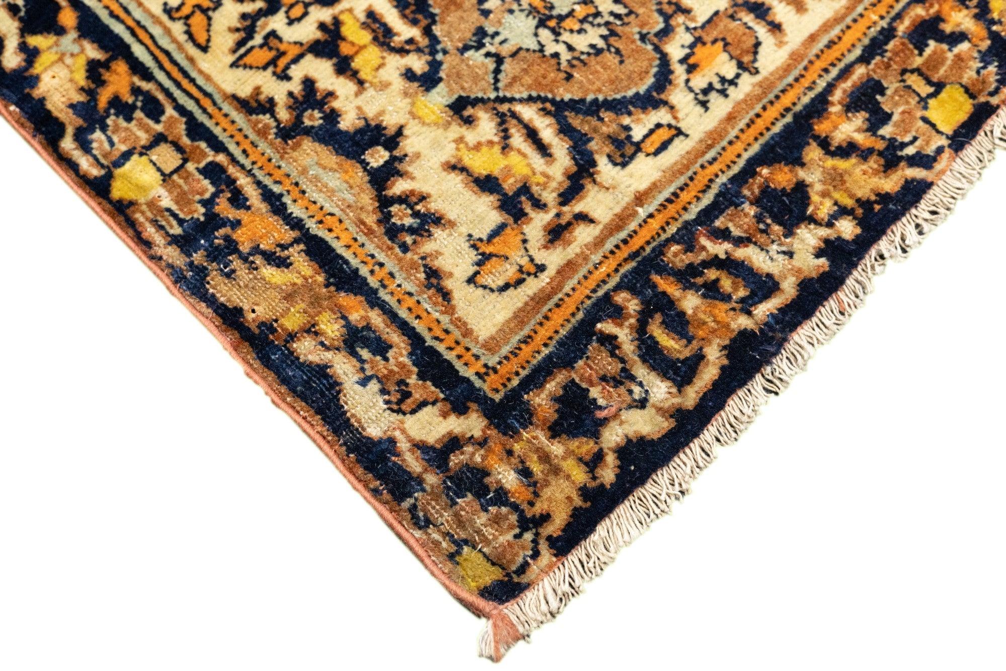 Antiker Haji Jalili Täbris-Teppich 4'6'' x 5'6'' (Persisch) im Angebot