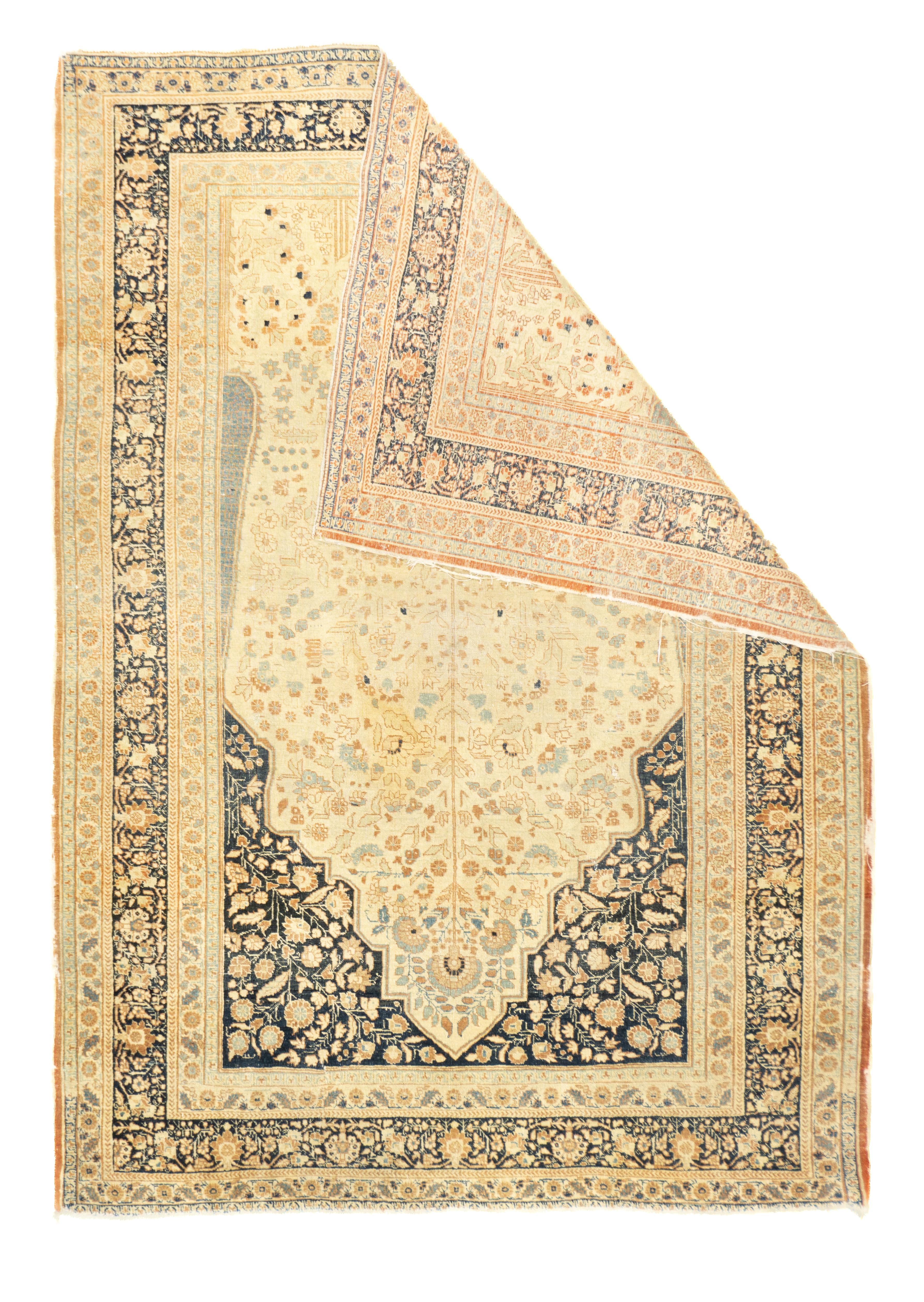 Antiker Haji Jalili Tabriz Teppich 4'6'' x 6'4''. Die gut gewebten bis fein geknüpften Stücke von 1890 bis 1910, die in der gleichnamigen Werkstatt oder ihren Nachahmern in Täbris gewebt wurden, in Formaten von Matten bis zu riesigen Teppichen, mit