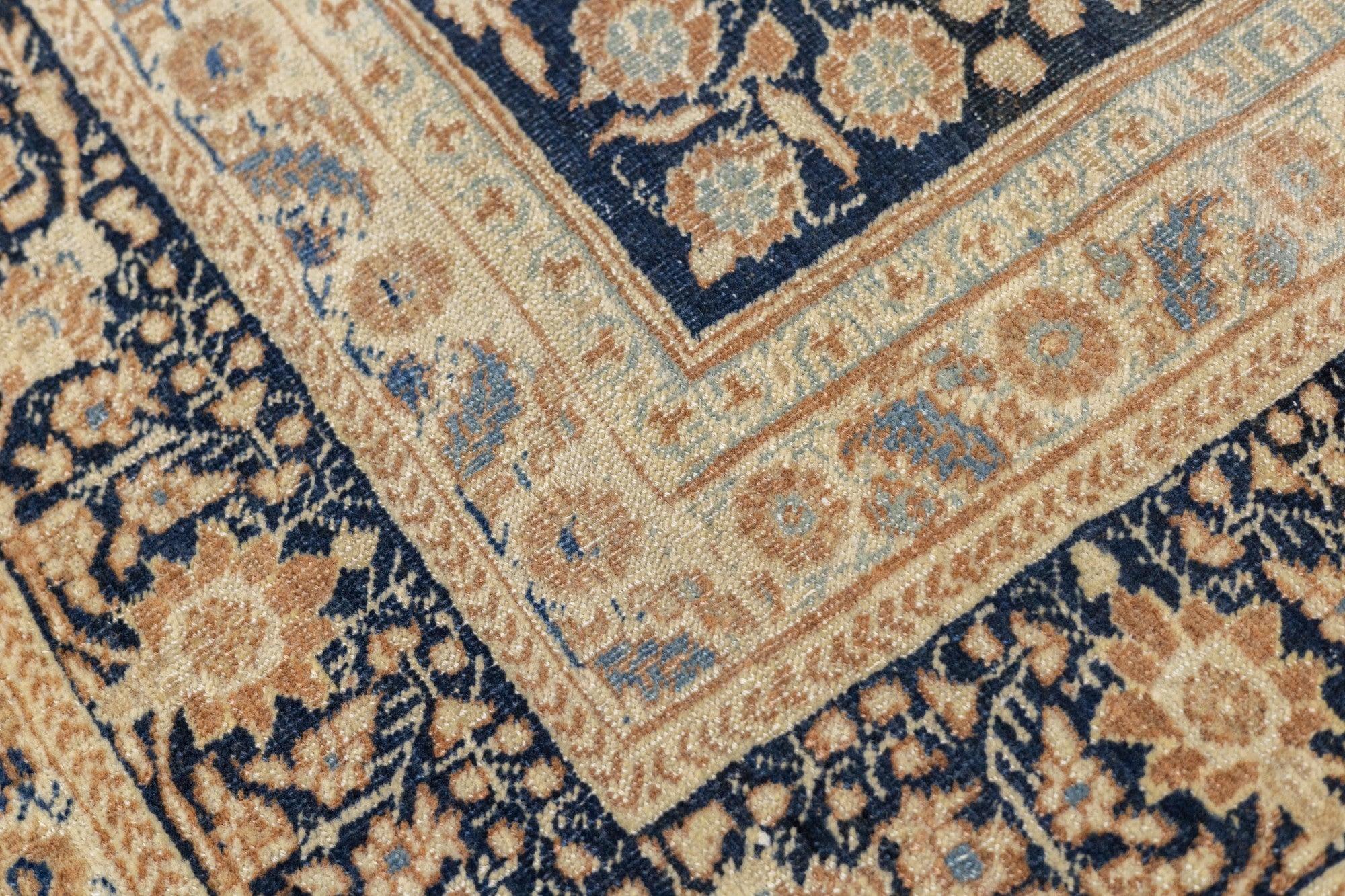 Antiker Haji Jalili Täbris-Teppich 4'6'' x 6'4'' (Handgeknüpft) im Angebot