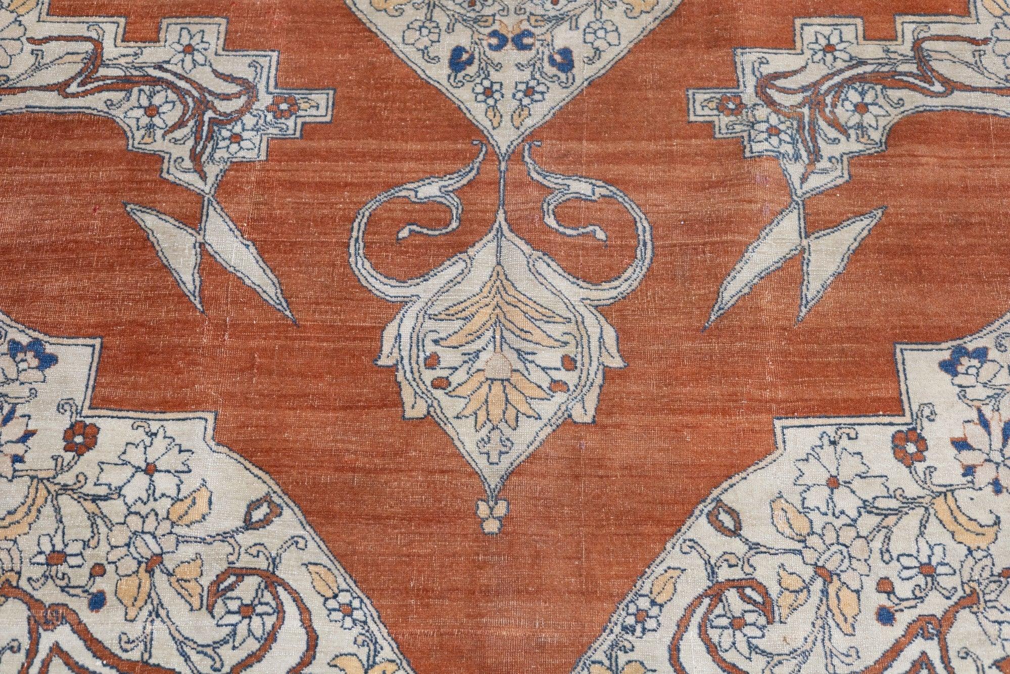 Tappeto antico Haji Jalili Tabriz 8'9'' x 12'1'' In condizioni buone in vendita a New York, NY