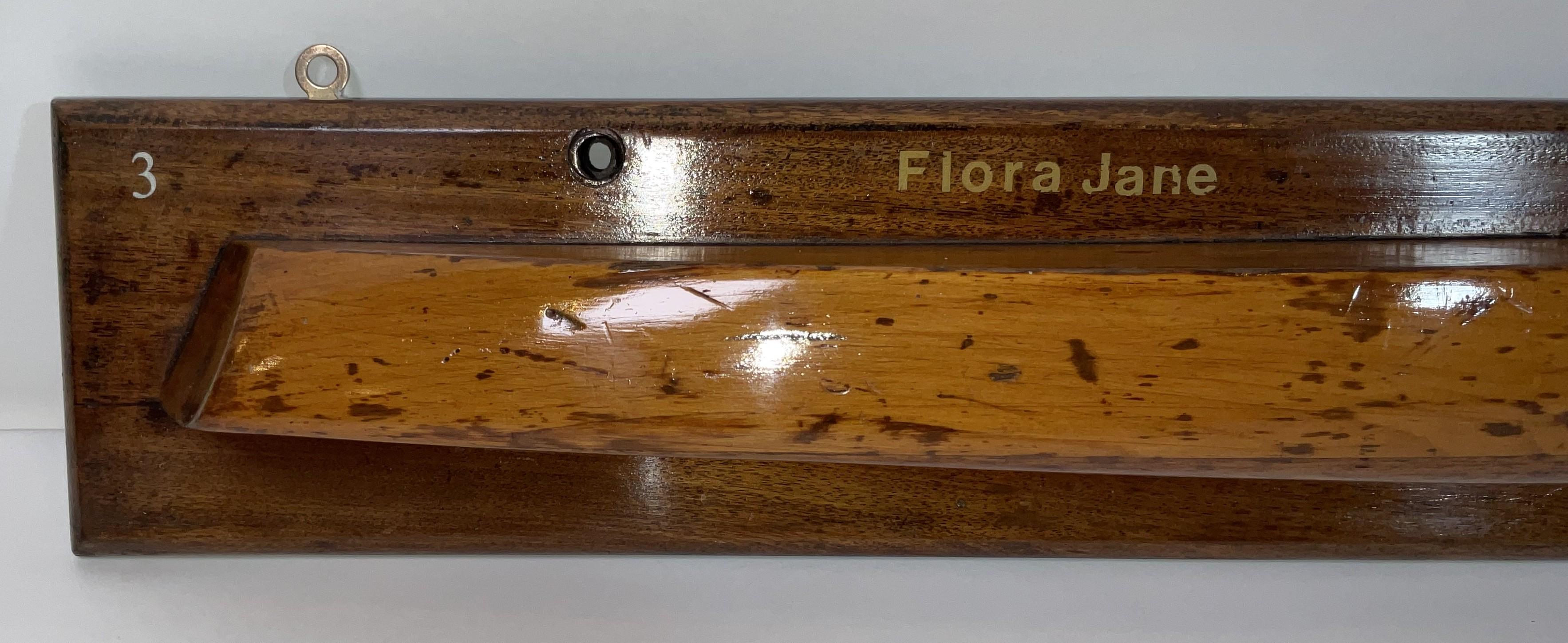 Bois Antique Half Hull Model of the Motor Launch Flora Jane en vente