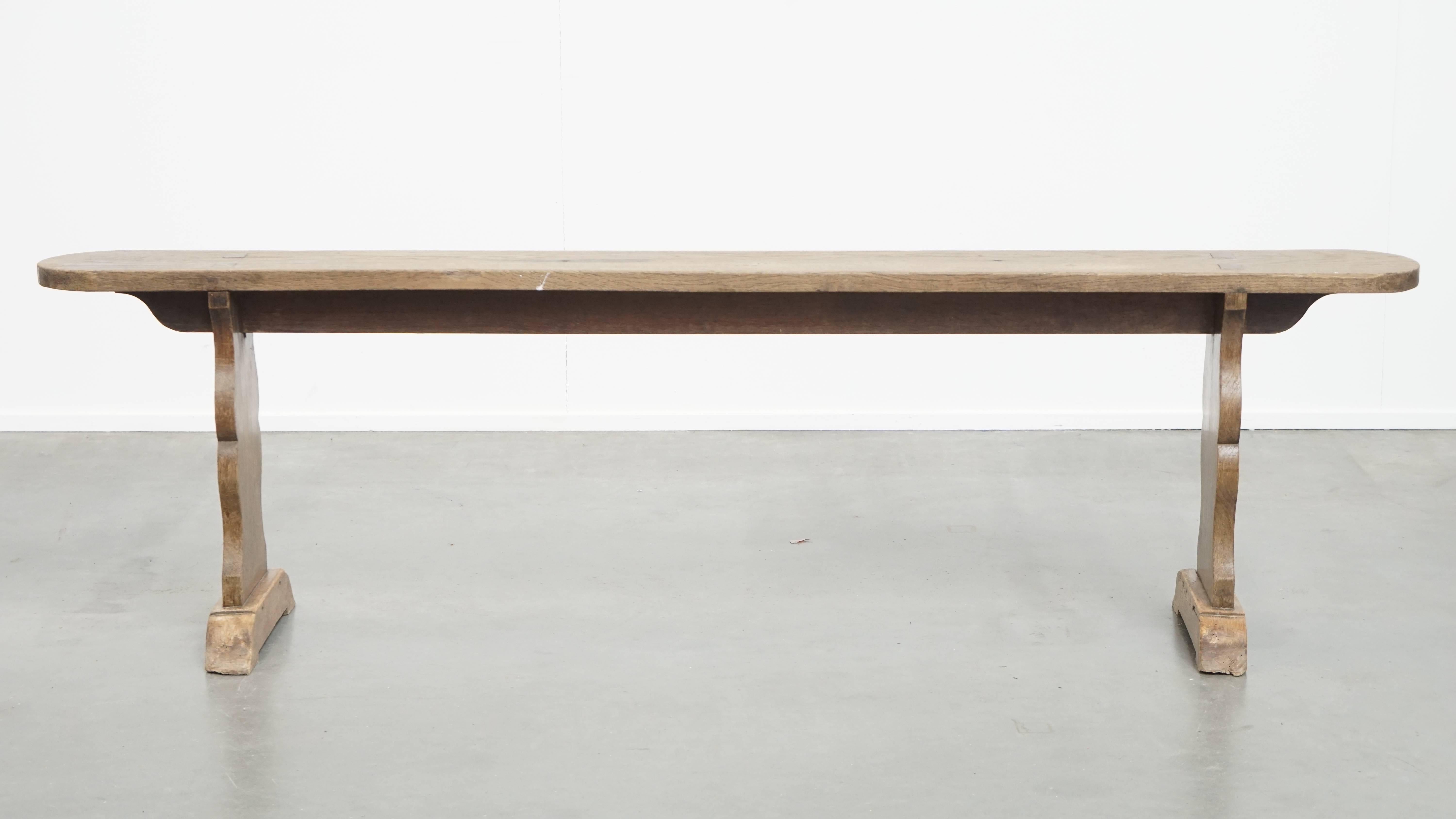 Offered here is this stylish antique hall bench / dining bench with a stunning patina.

Lovers of a charming and warm interior have known it for years: a bench is always a beautiful and practical addition to nearly any interior style. And this bench
