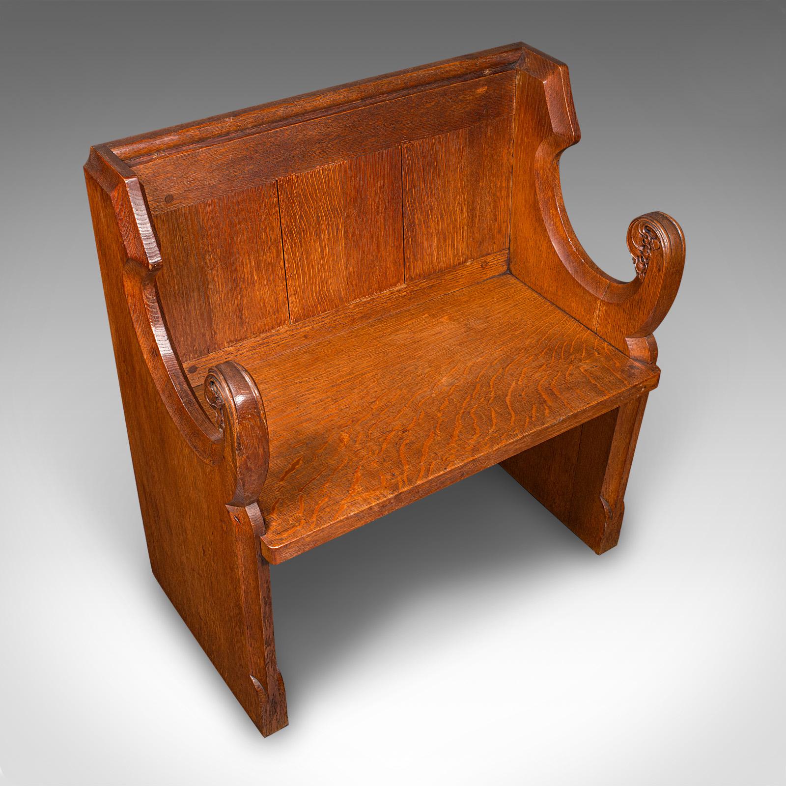 Antique Hall Settle, Scottish Oak Seat & A Half Bench, Gothic Revival, Victorian For Sale 1