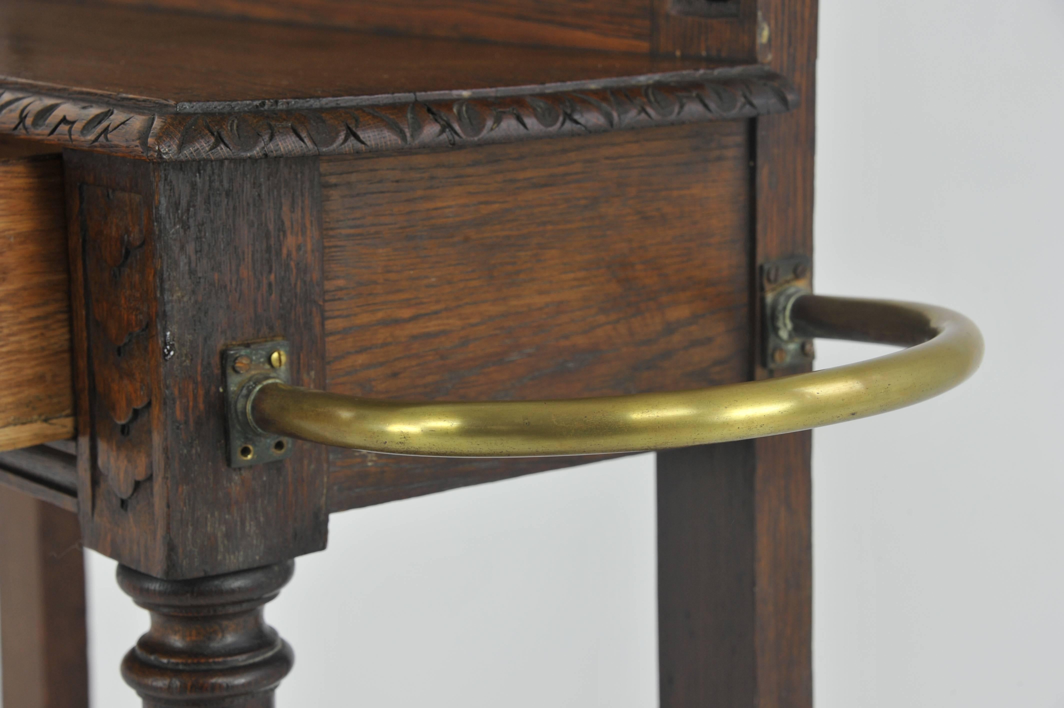 Chêne Antique Hall Stand:: Hall Tree:: Entryway Organizer:: Carved Oak:: Scotland REDUCED !