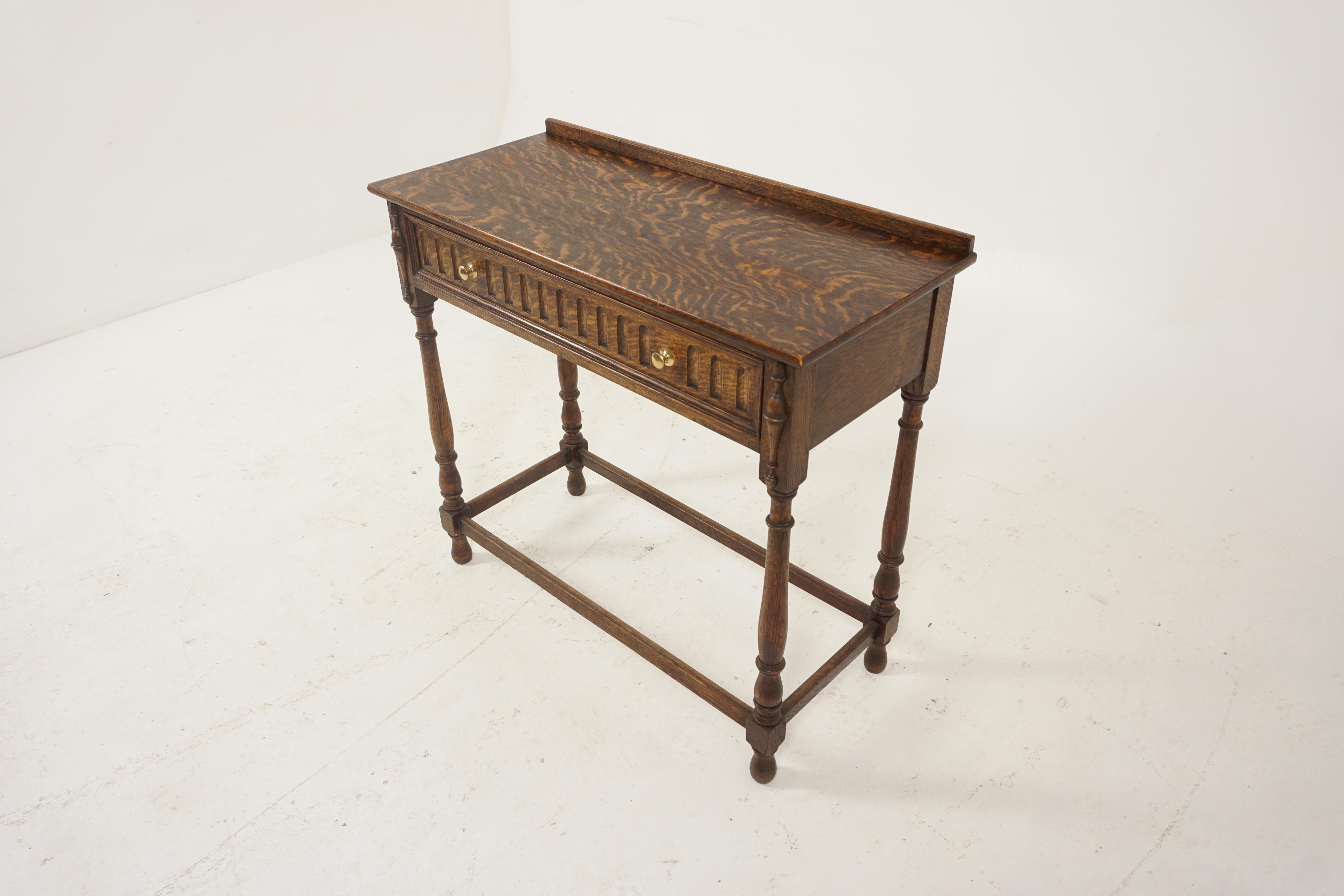 Antique hall table, tiger oak, serving table, Scotland 1920, H265

Scotland 1920
Solid oak
Original finish
Rectangular moulded top with gallery to the back - 1