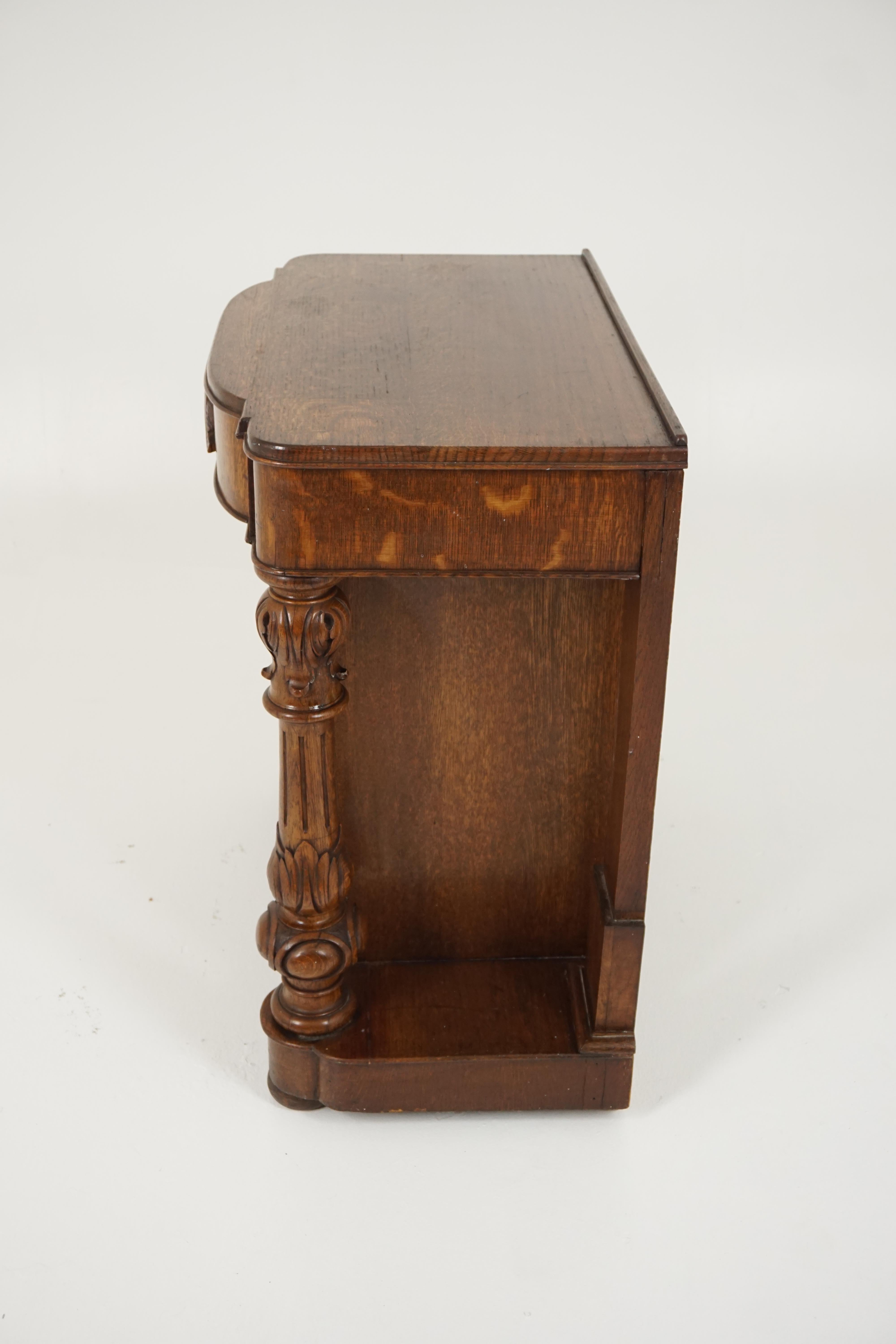 Antique Hall Table, Victorian Carved Tiger Oak End Table, Scotland, 1920 2