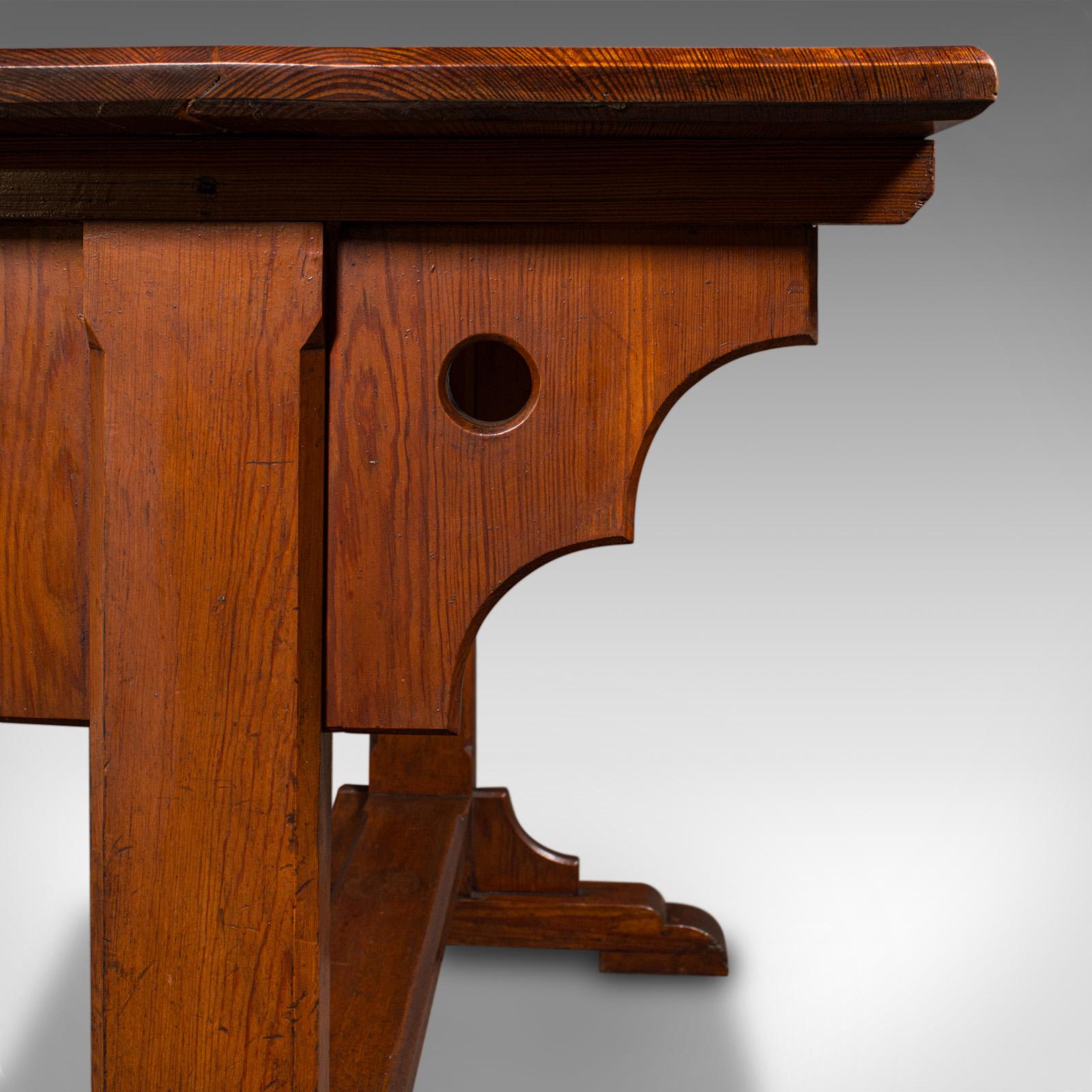 Table d'entrée victorienne, pin pichet, cuisine, ecclésiastique, vers 1870 en vente 2