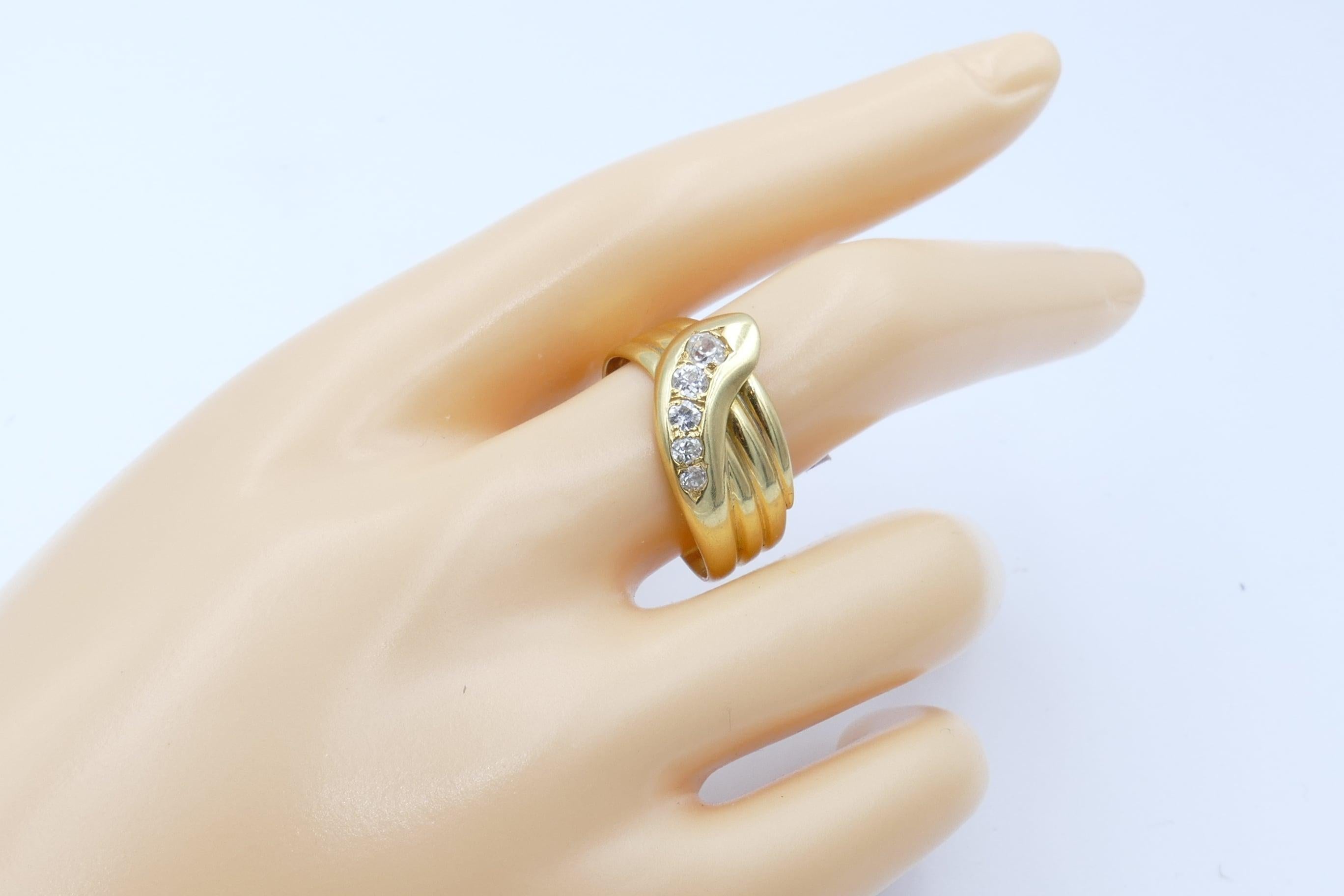 Antique Hallmarked 18 Carat Yellow Gold Diamond Snake Ring In Excellent Condition For Sale In Splitter's Creek, NSW