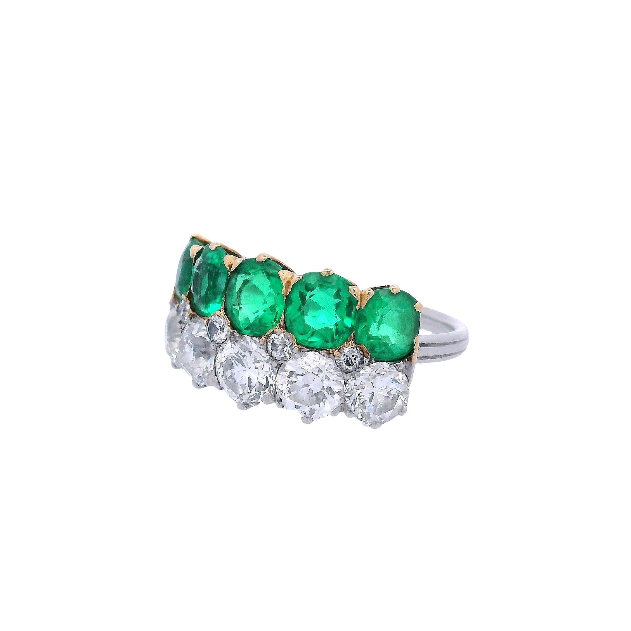 Antique Hallmarked Platinum & 18kt Gold Ring with Colombian Emeralds and VVS Old In condizioni buone in vendita a Aventura, FL