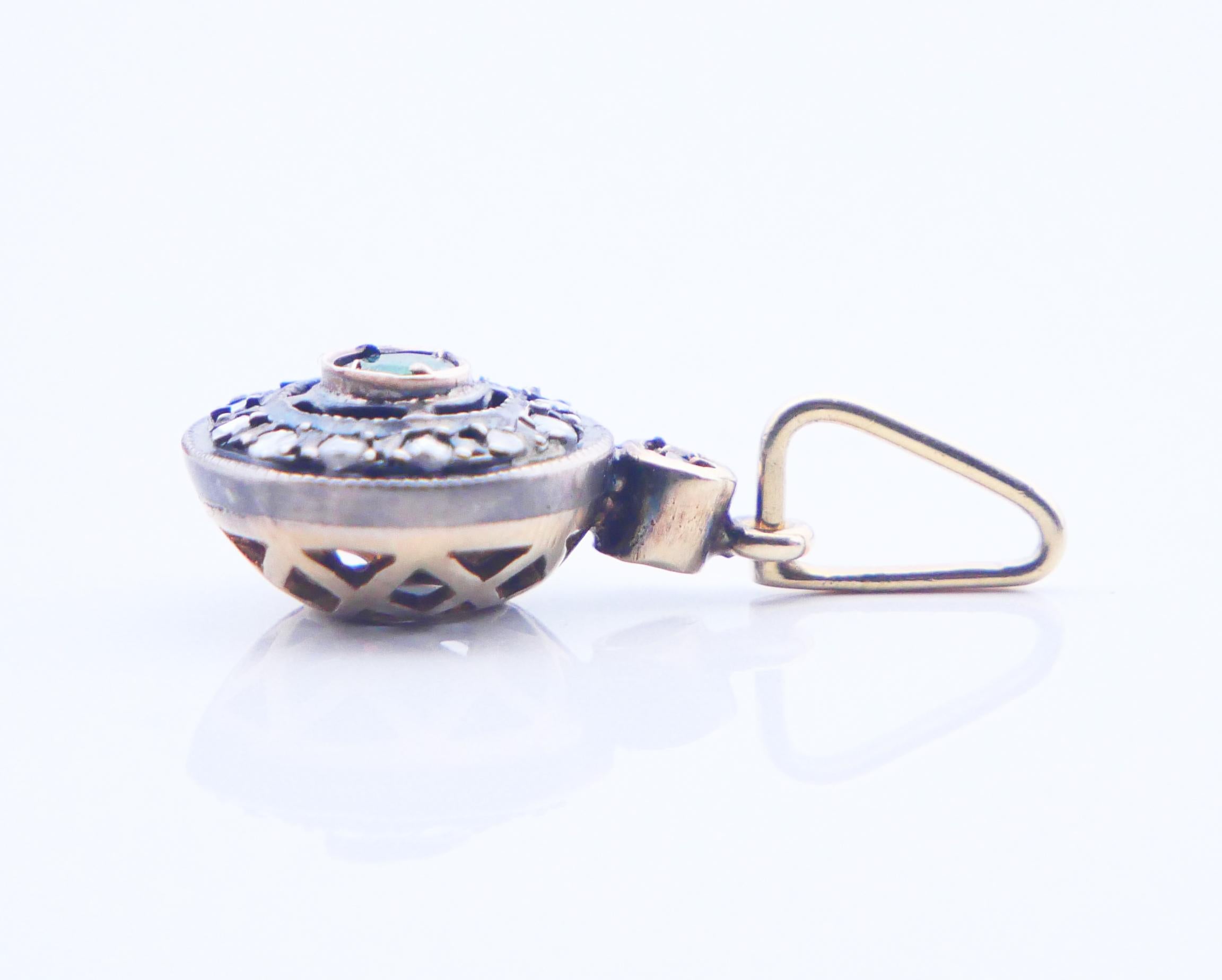 Antique Halo Pendant Emerald Diamond solid 14K Gold / 2.25gr For Sale 2