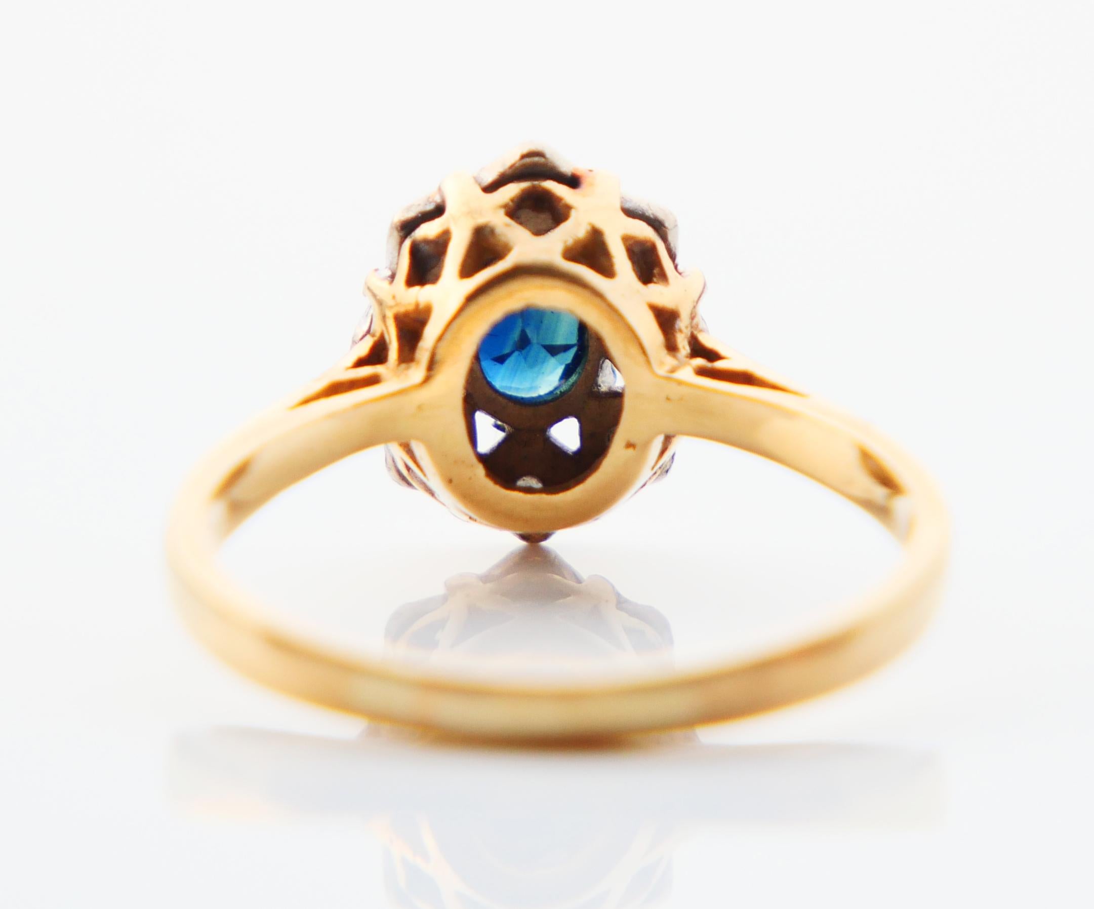Oval Cut Antique Halo Ring natural 0.8 ct Sapphire Diamonds solid 18K Gold Ø7.5US / 3.8gr For Sale
