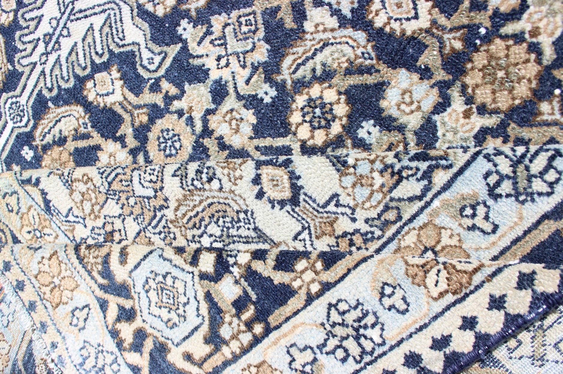 20th Century Antique Hamadan Persian Rug with Center Medallion and Floral Design For Sale