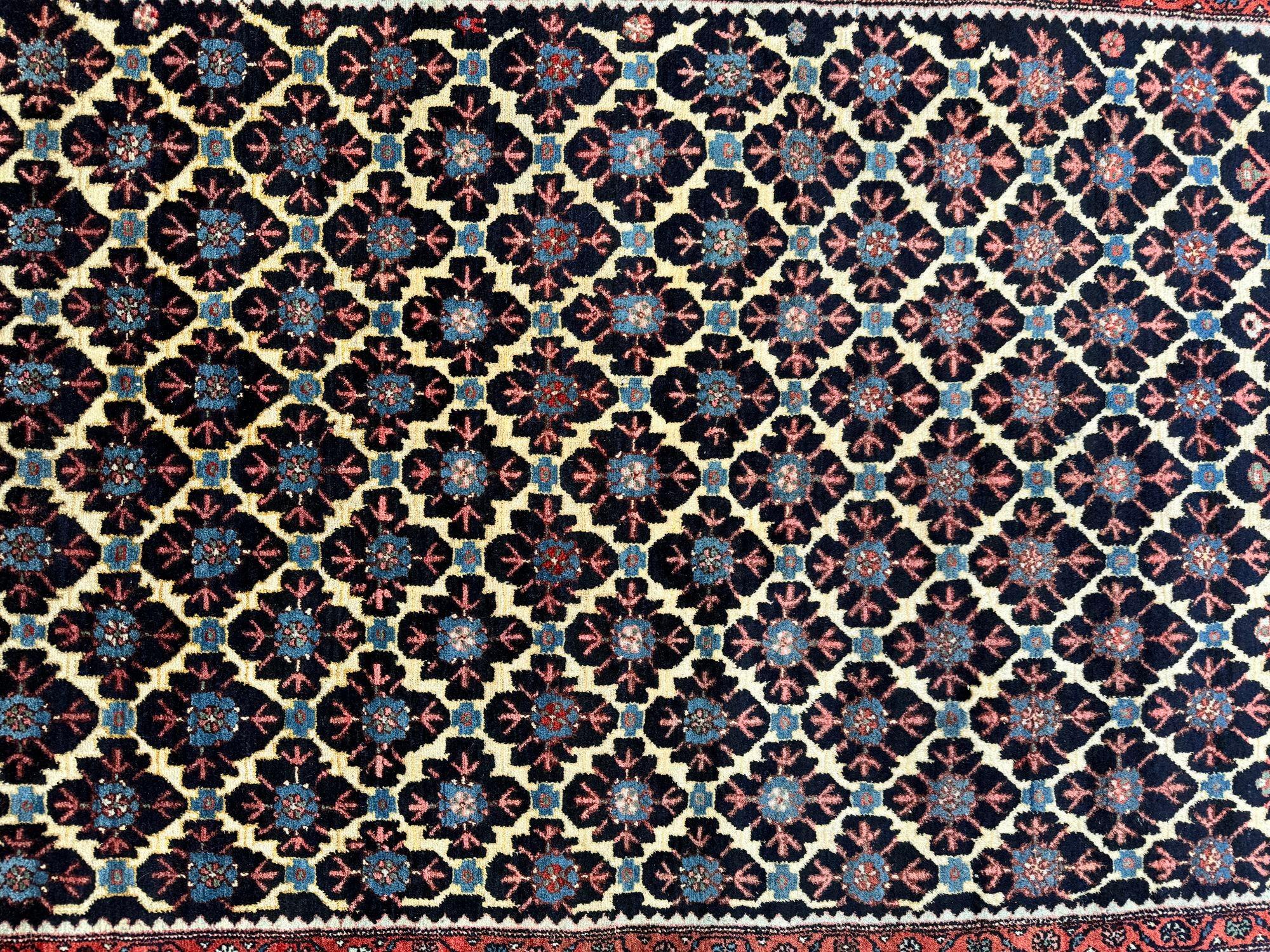 Antique Hamadan Rug 1.96m x 1.43m For Sale 9