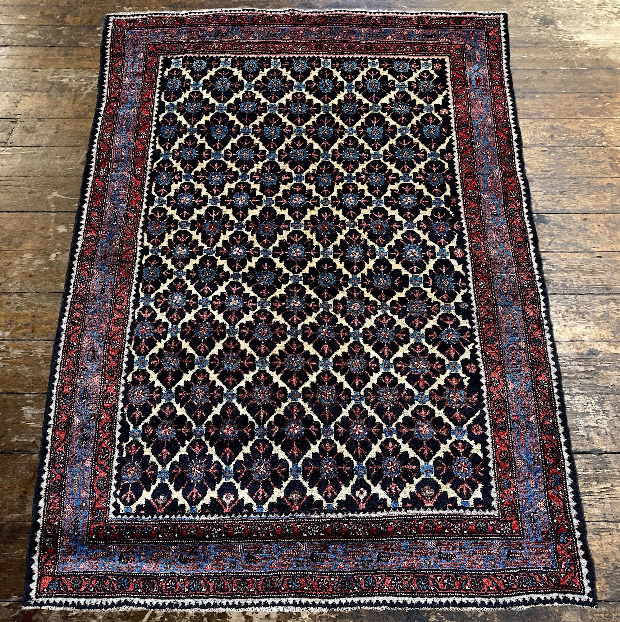 Early 20th Century Antique Hamadan Rug 1.96m x 1.43m For Sale