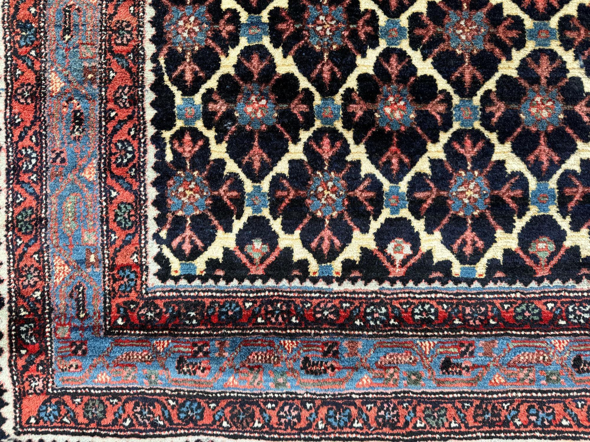 Antique Hamadan Rug 1.96m x 1.43m For Sale 2