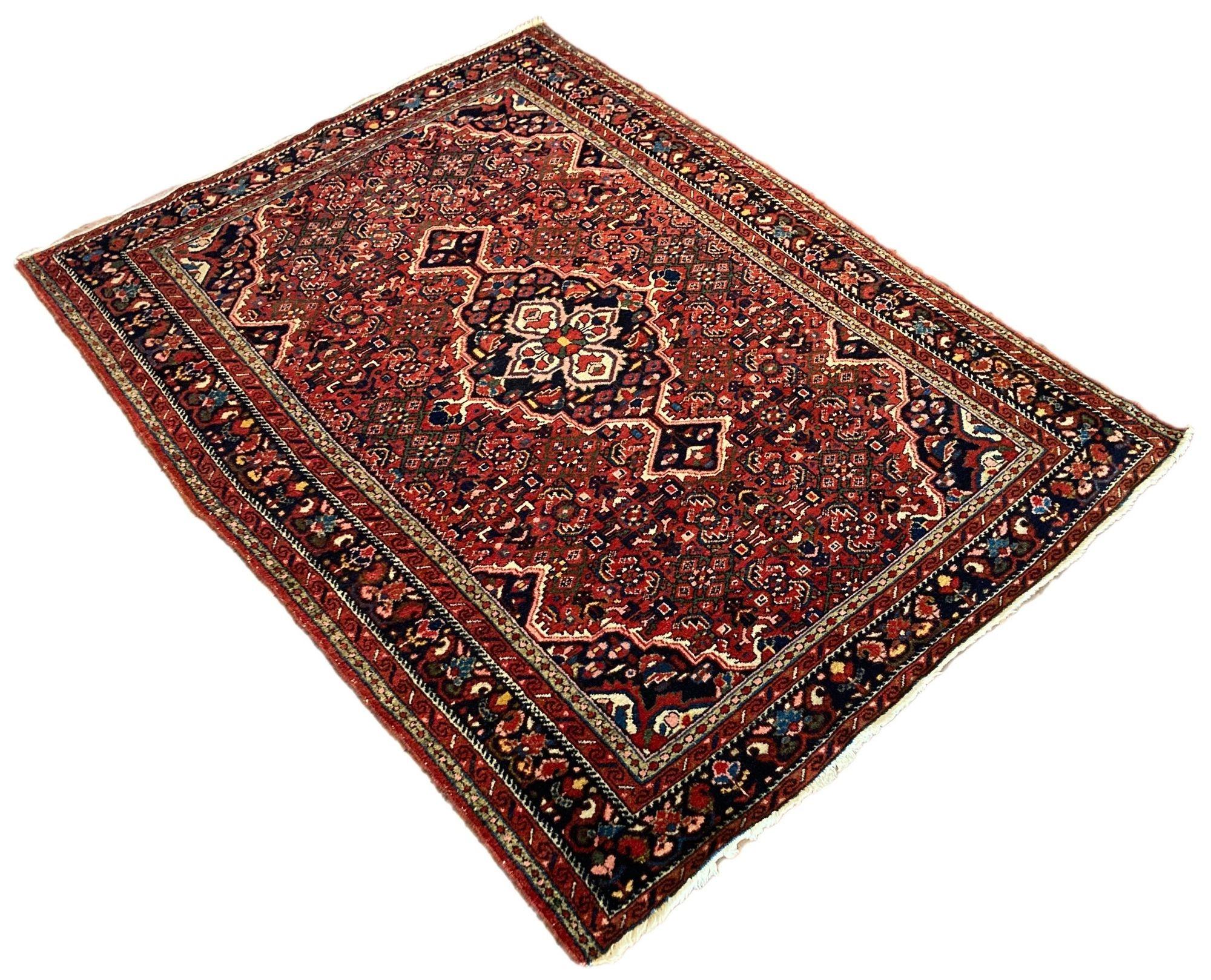 Antique Hamadan Rug In Good Condition For Sale In St. Albans, GB