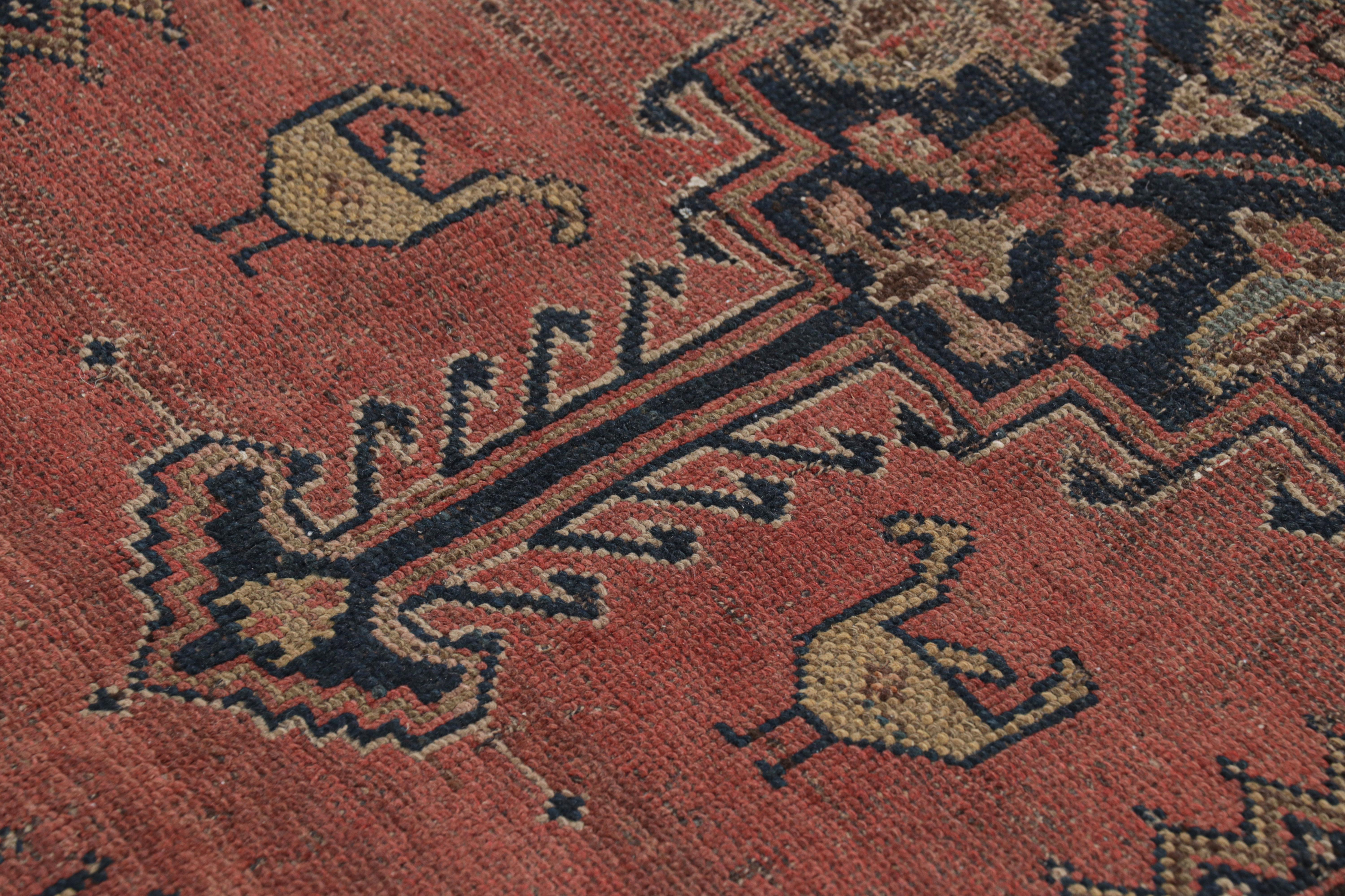 Wool Antique Hamadan Rug in Blue and Red with Geometric Medallion - Rug & Kilim For Sale