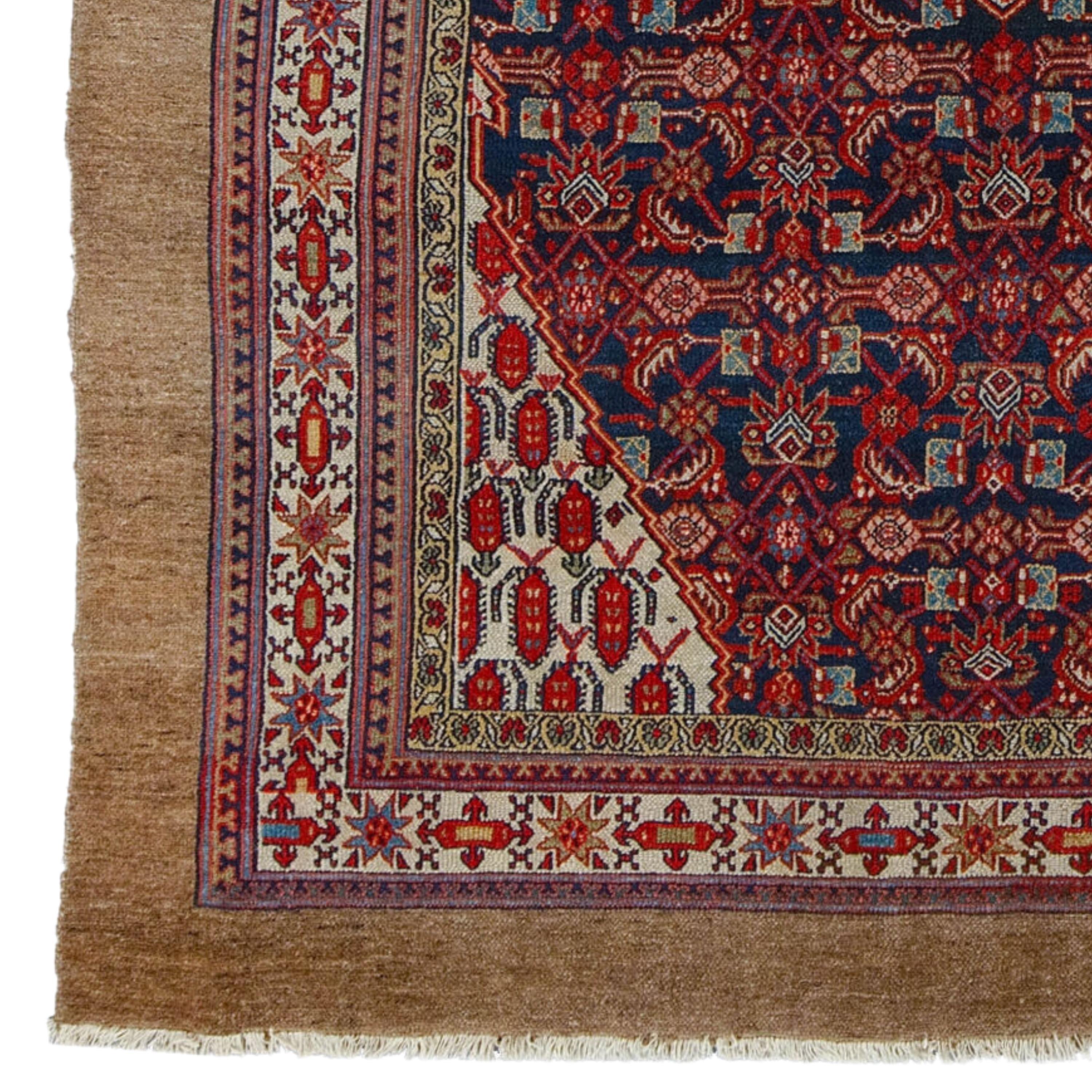 Ancien tapis de Hamadan 217x360 cm (7,11x11,81 ft) Fin du 19ème siècle en bon état

Le tapis de Hamadan fait partie d'une grande variété de revêtements de sol tissés à la main dans la région entourant l'ancienne ville de Hamadan (Ecbatana) au