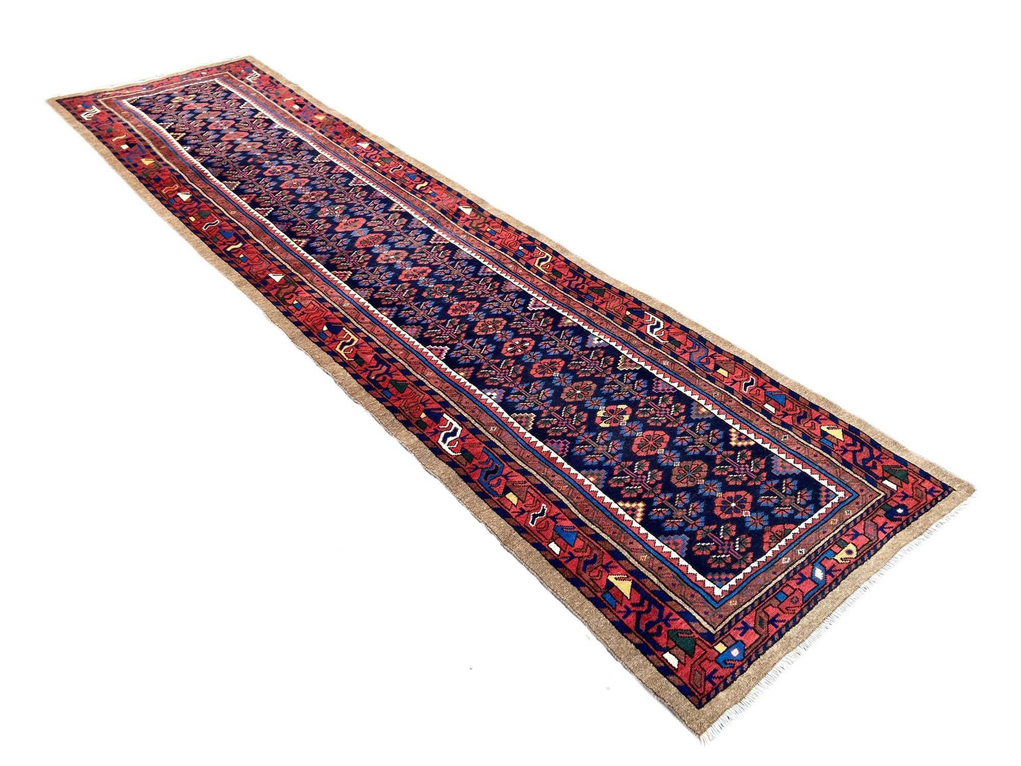 Runner antico di Hamadan 4,05m x 1,05m In condizioni buone in vendita a St. Albans, GB