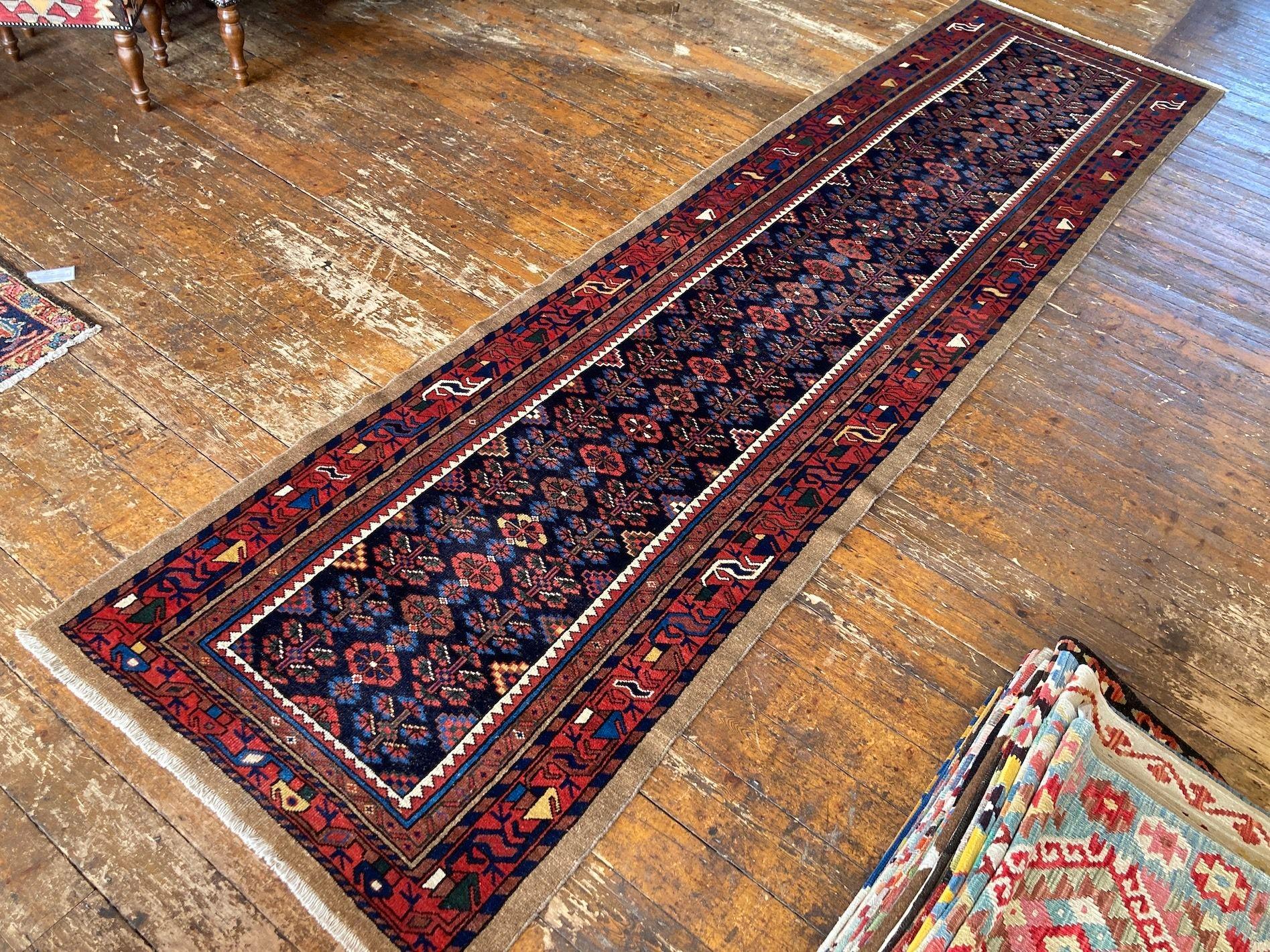 Inizio XX secolo Runner antico di Hamadan 4,05m x 1,05m in vendita