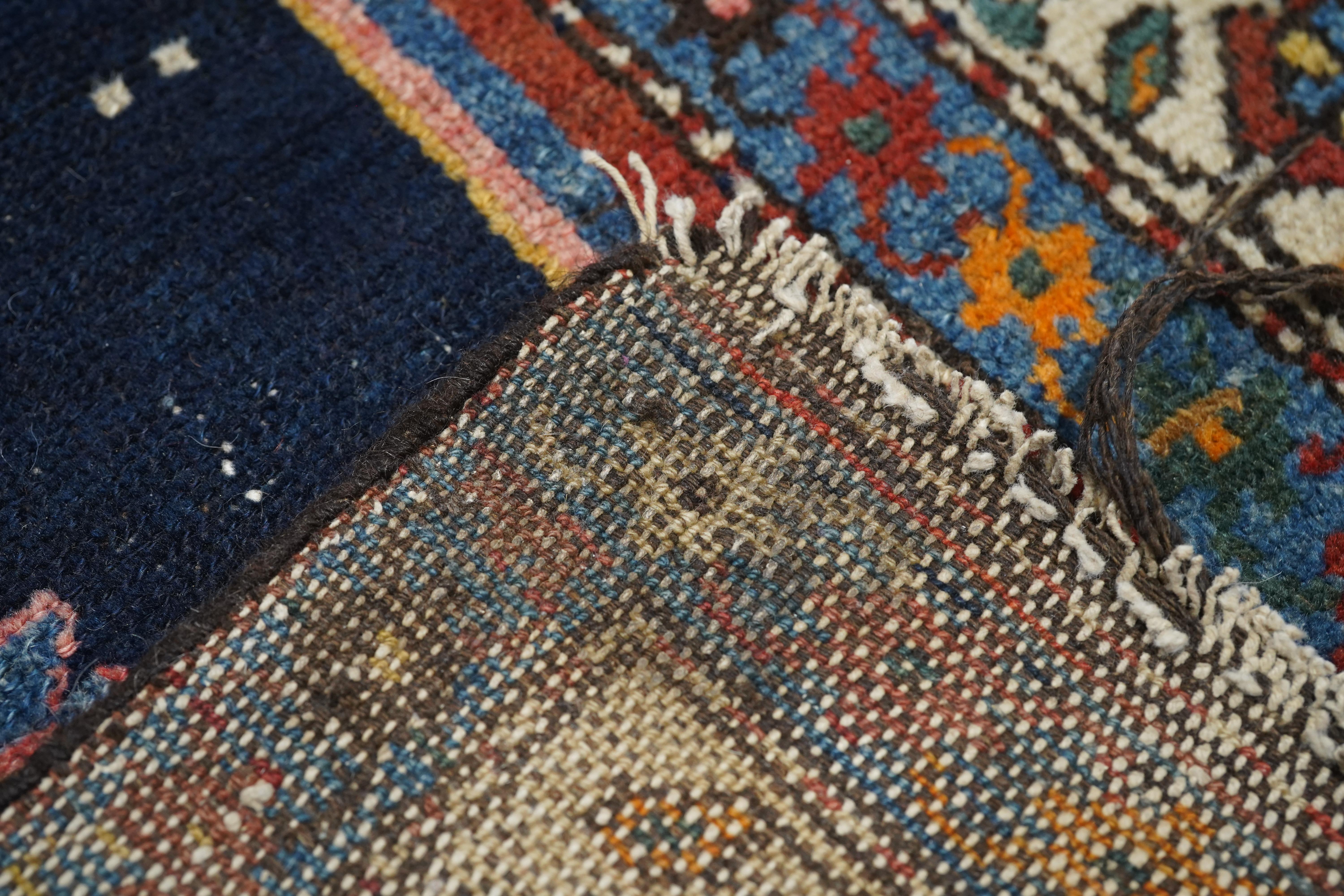 Antiker Hamedan-Teppich 4'1'' x 5'7'' im Angebot 4