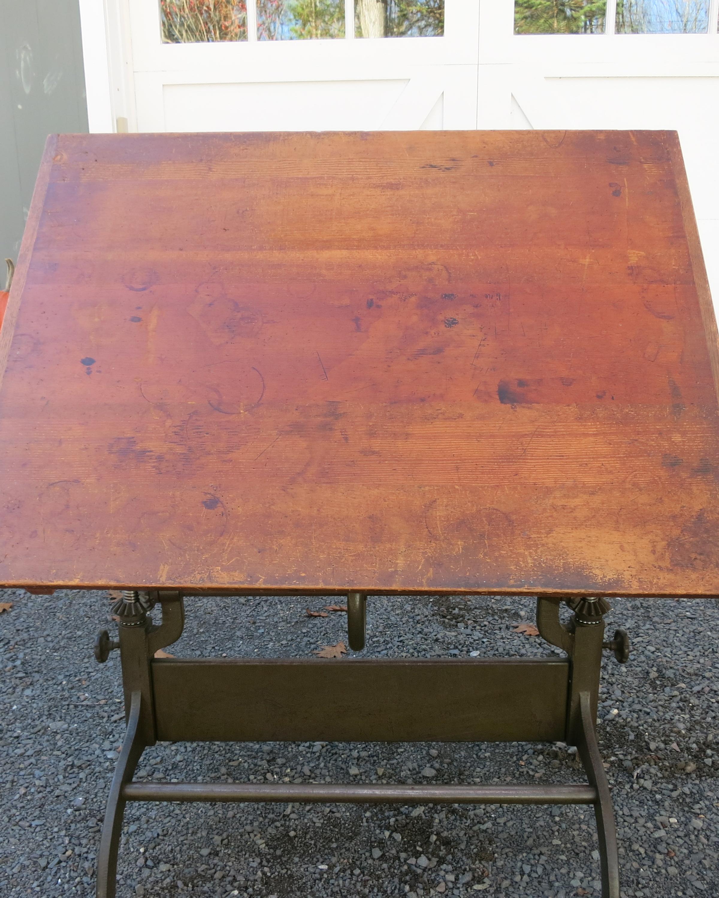 Antique Hamilton Drafting Table Industrial Table im Angebot 3